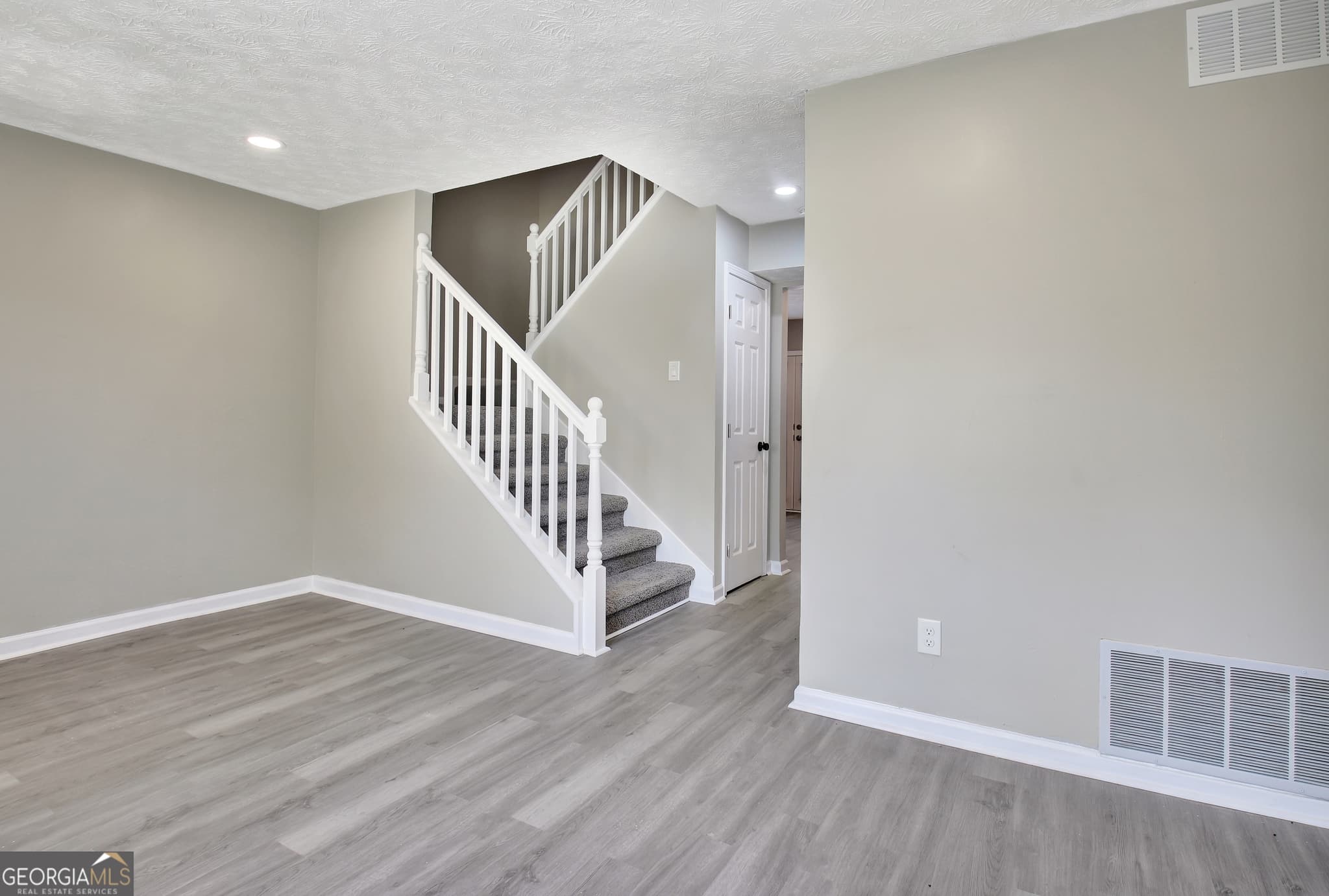 2 bedroom, 1.5 bathroom, 1,152 sq ft condominium for sale at 501 Carlton Road 5E, Palmetto, GA 30268 — photo 9