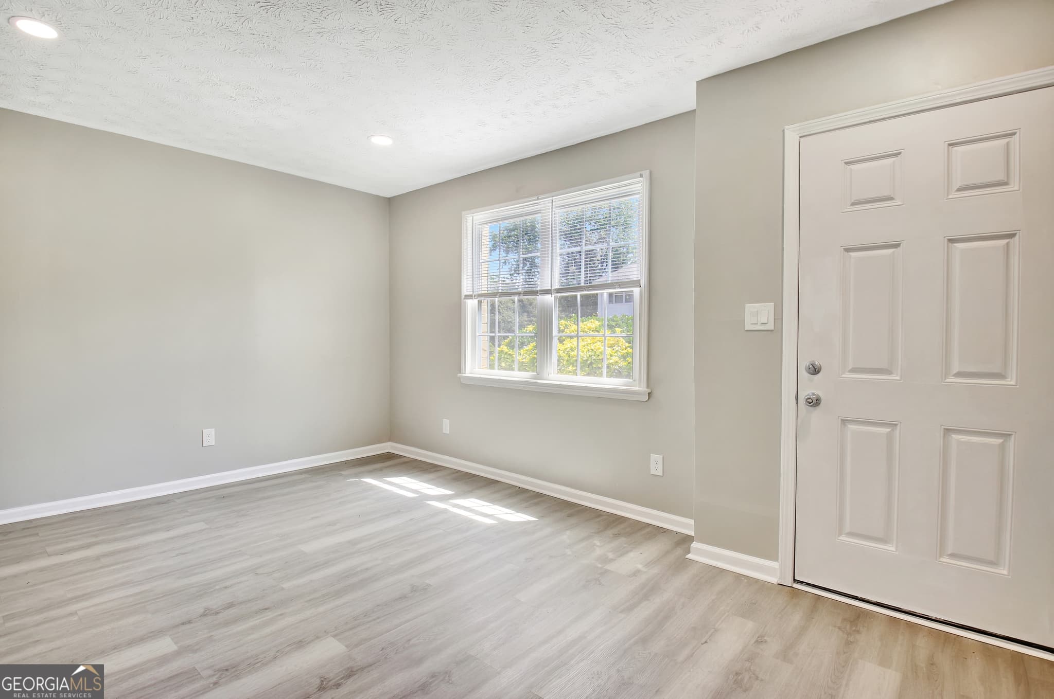 2 bedroom, 1.5 bathroom, 1,152 sq ft condominium for sale at 501 Carlton Road 5E, Palmetto, GA 30268 — photo 8