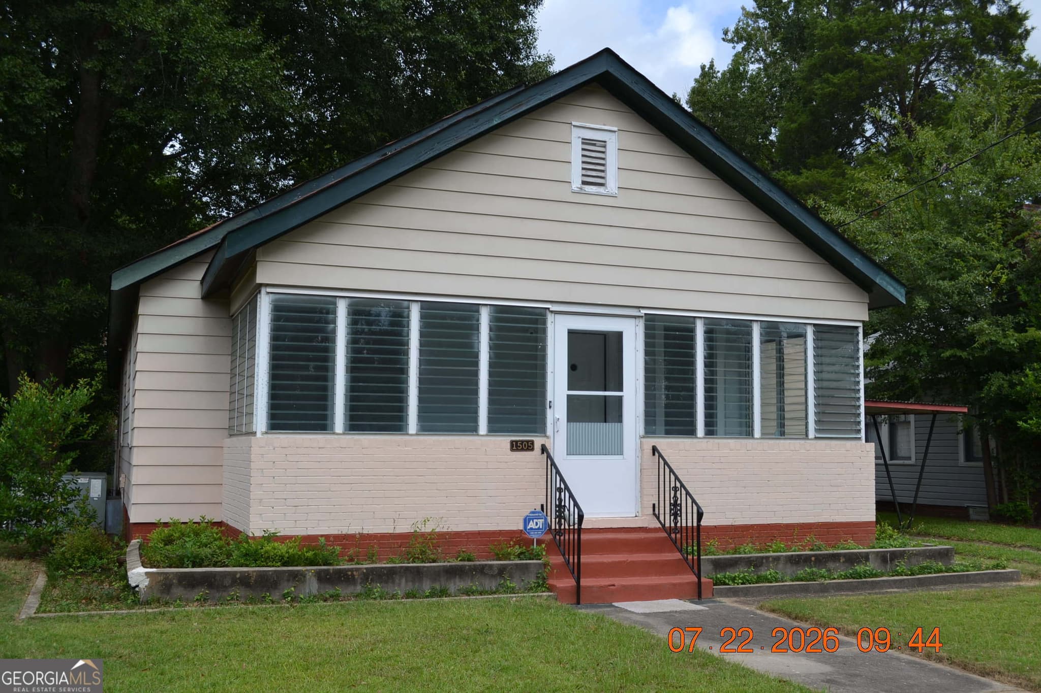 3 bedroom, 3 bathroom, 1,596 sq ft single family residence for sale at 1505 14th Court, Phenix City, AL 36867 — photo 2