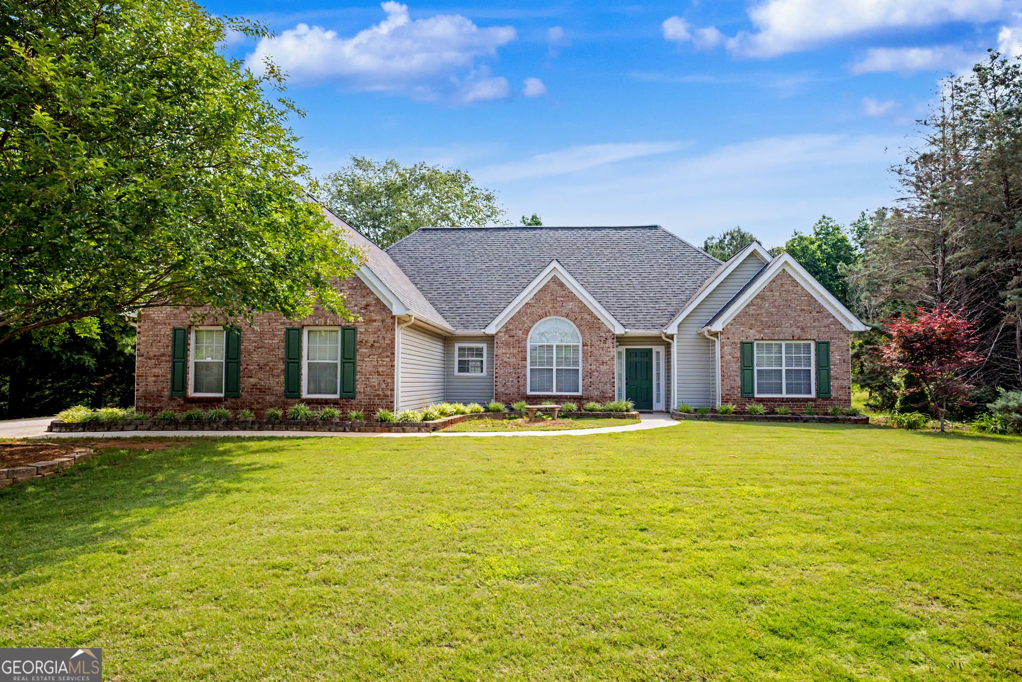 3 bedroom, 2 bathroom, 2,223 sq ft single family residence sold at 240 Albertas Court, Mcdonough, GA 30252