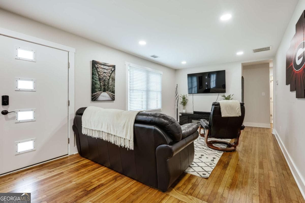3 bedroom, 2 bathroom, 1,164 sq ft single family residence for sale at 2055 Mabry Drive, Athens, GA 30605 — photo 10