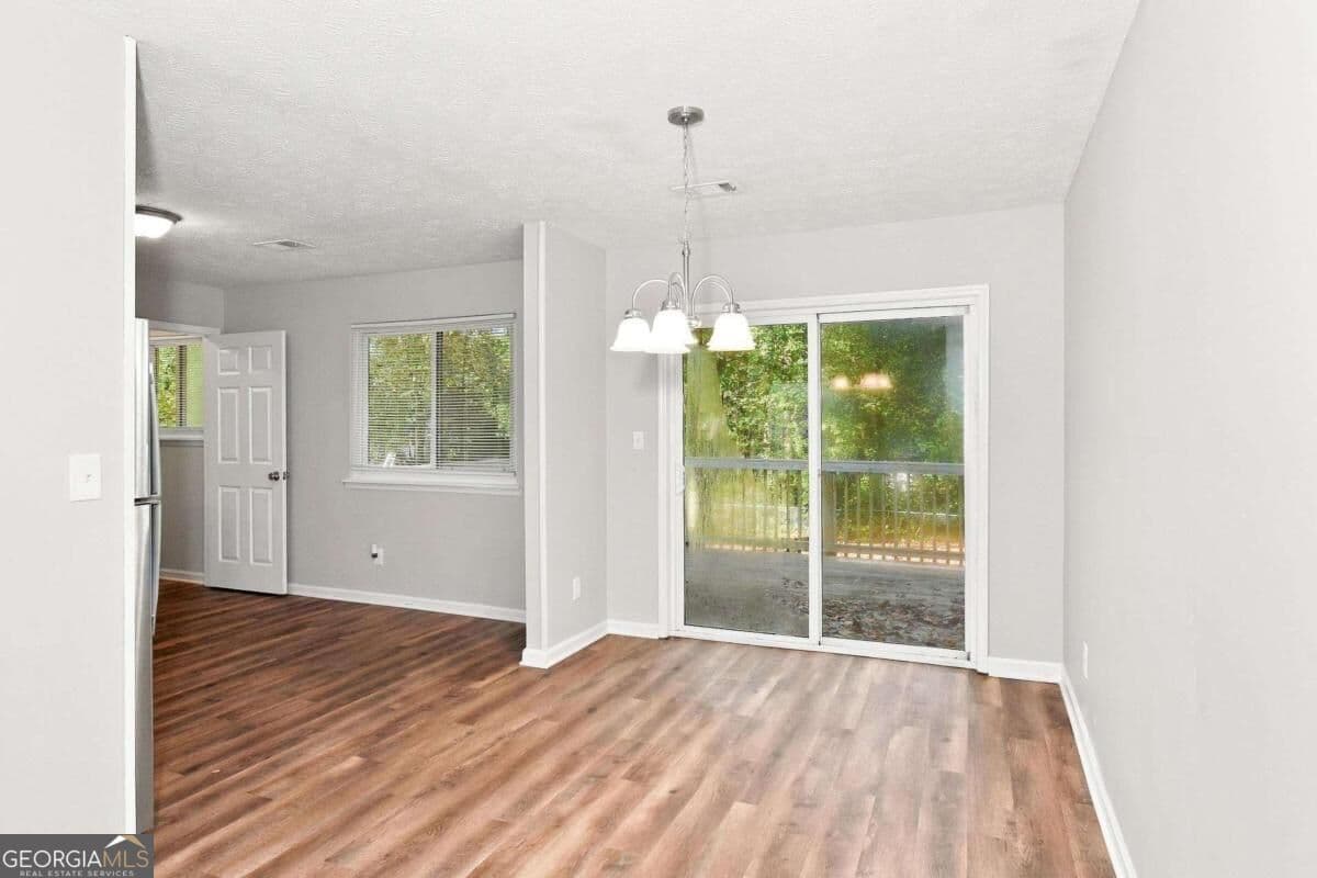 3 bedroom, 2 bathroom single family residence for rent at 4716 Jamerson Forest Circle, Marietta, GA 30066 for $2,070 a month — photo 7