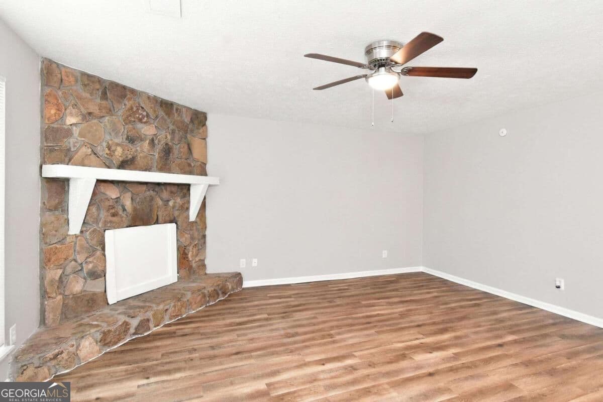 3 bedroom, 2 bathroom single family residence for rent at 4716 Jamerson Forest Circle, Marietta, GA 30066 for $2,070 a month — photo 5