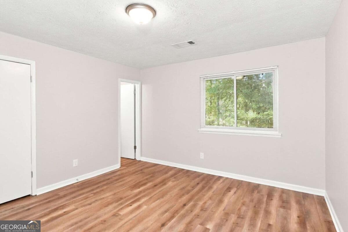 3 bedroom, 2 bathroom single family residence for rent at 4716 Jamerson Forest Circle, Marietta, GA 30066 for $2,070 a month — photo 10