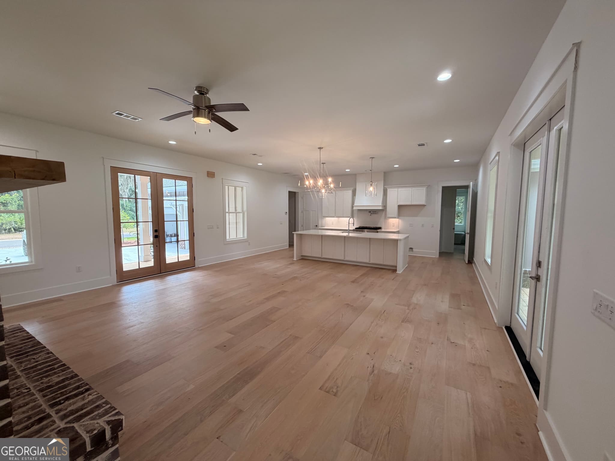 3 bedroom, 3.5 bathroom, 2,611 sq ft single family residence for sale at 306 Cobia Lane, St. Marys, GA 31558 — photo 2