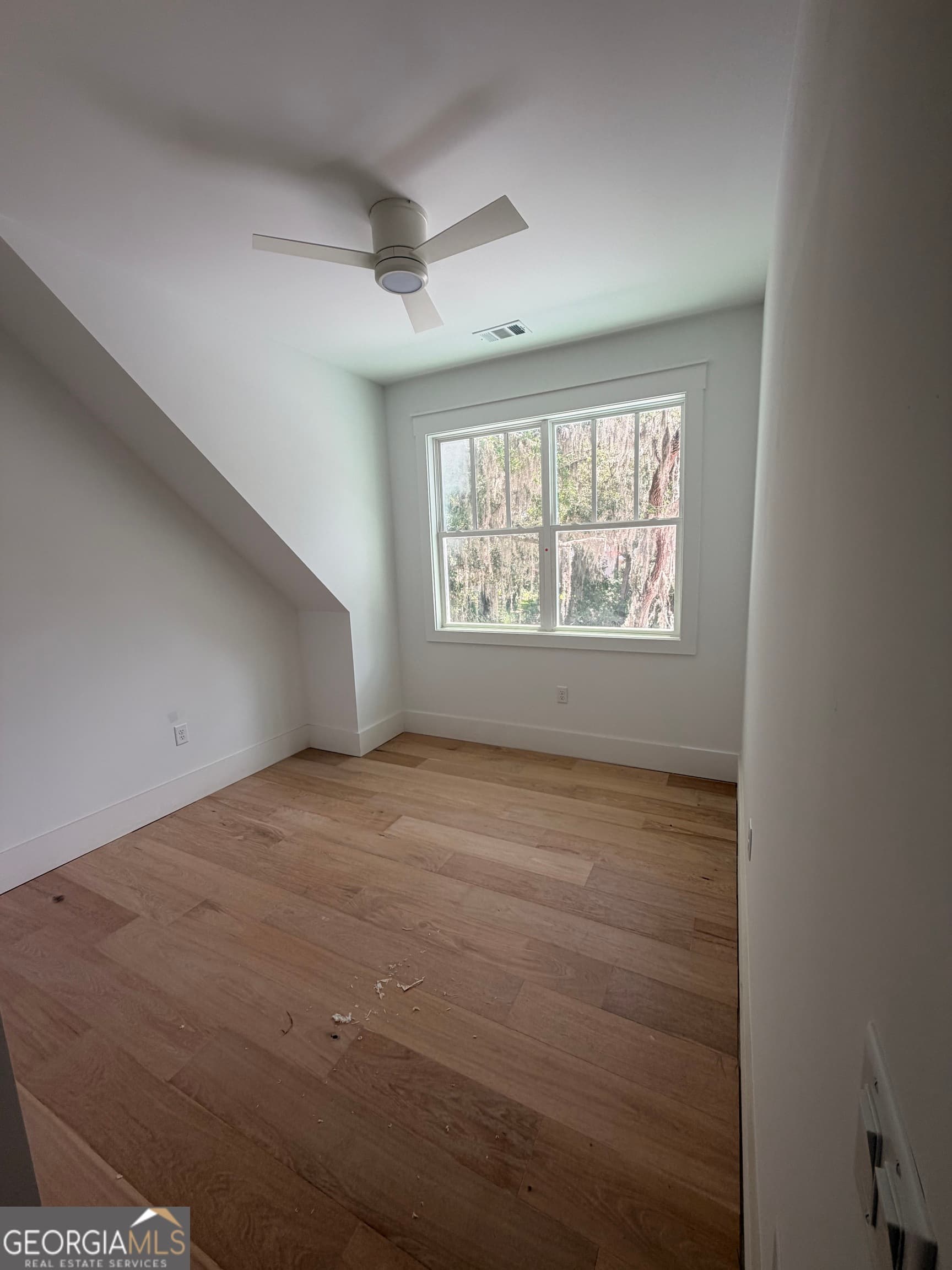 3 bedroom, 3.5 bathroom, 2,611 sq ft single family residence for sale at 306 Cobia Lane, St. Marys, GA 31558 — photo 9