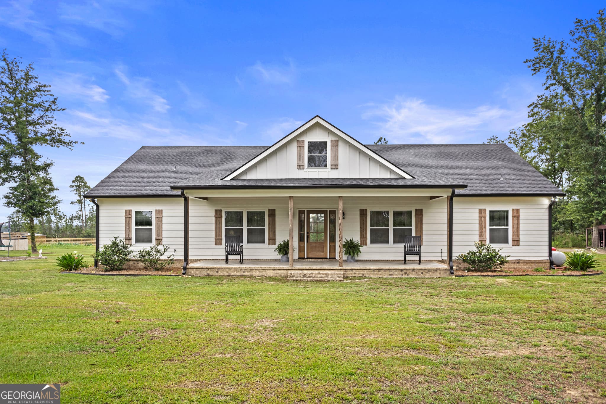 3 bedroom, 2.5 bathroom, 2,176 sq ft single family residence for sale at 1501 Old Savannah Road, Vidalia, GA 30474