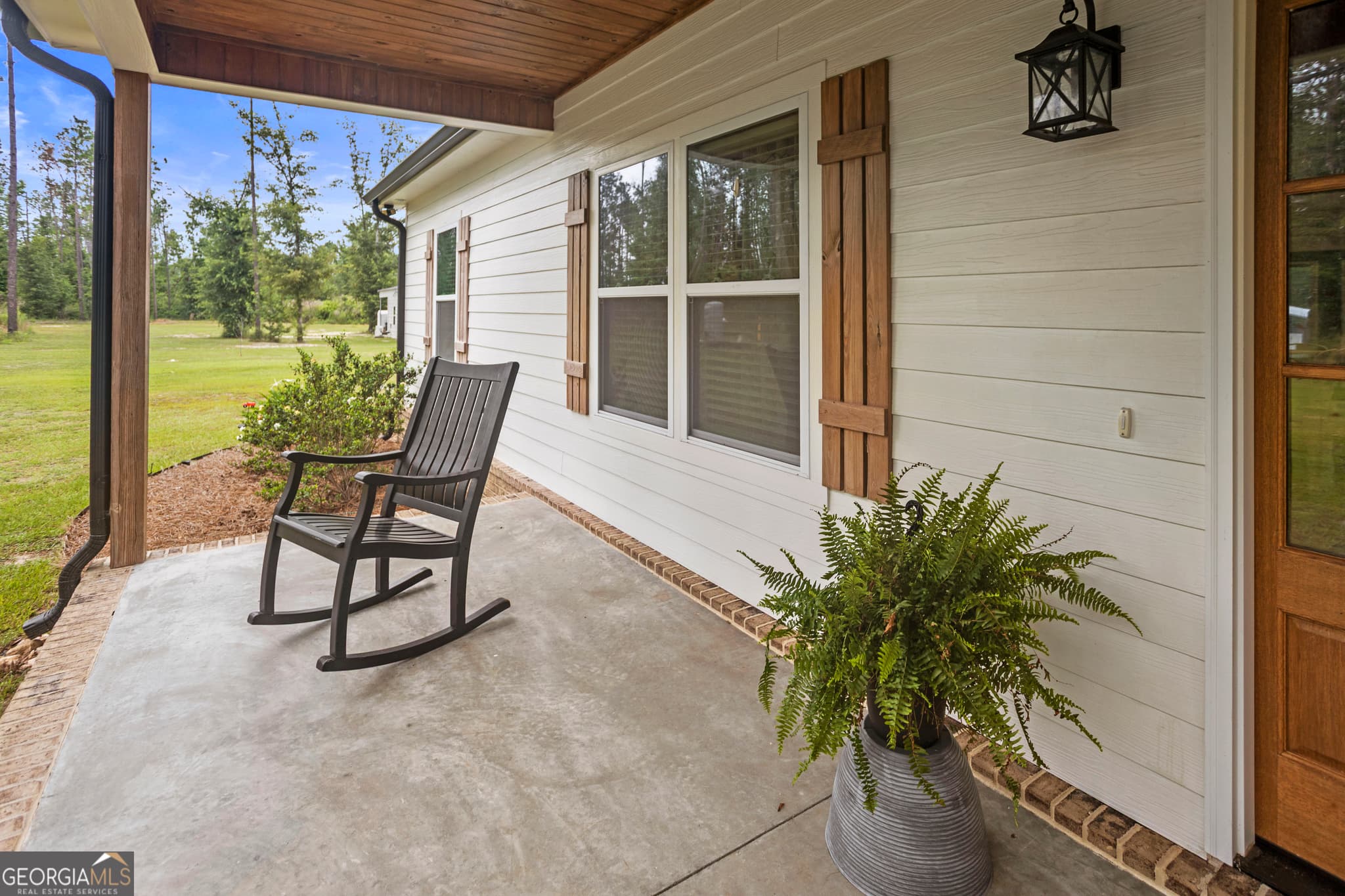 3 bedroom, 2.5 bathroom, 2,176 sq ft single family residence for sale at 1501 Old Savannah Road, Vidalia, GA 30474 — photo 4