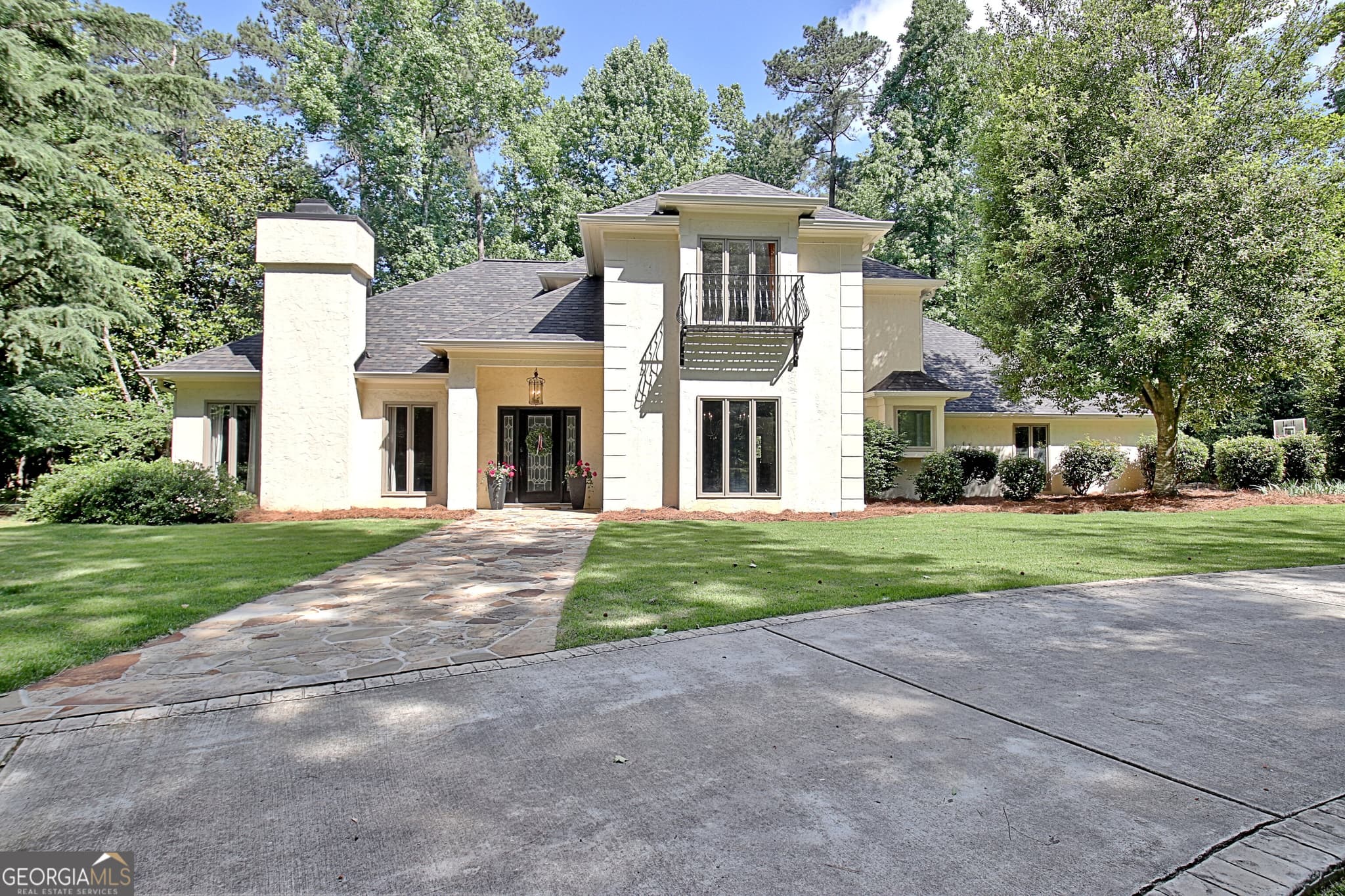 4 bedroom, 3.5 bathroom, 3,392 sq ft single family residence sold at 103 Stonington Drive, Peachtree City, GA 30269