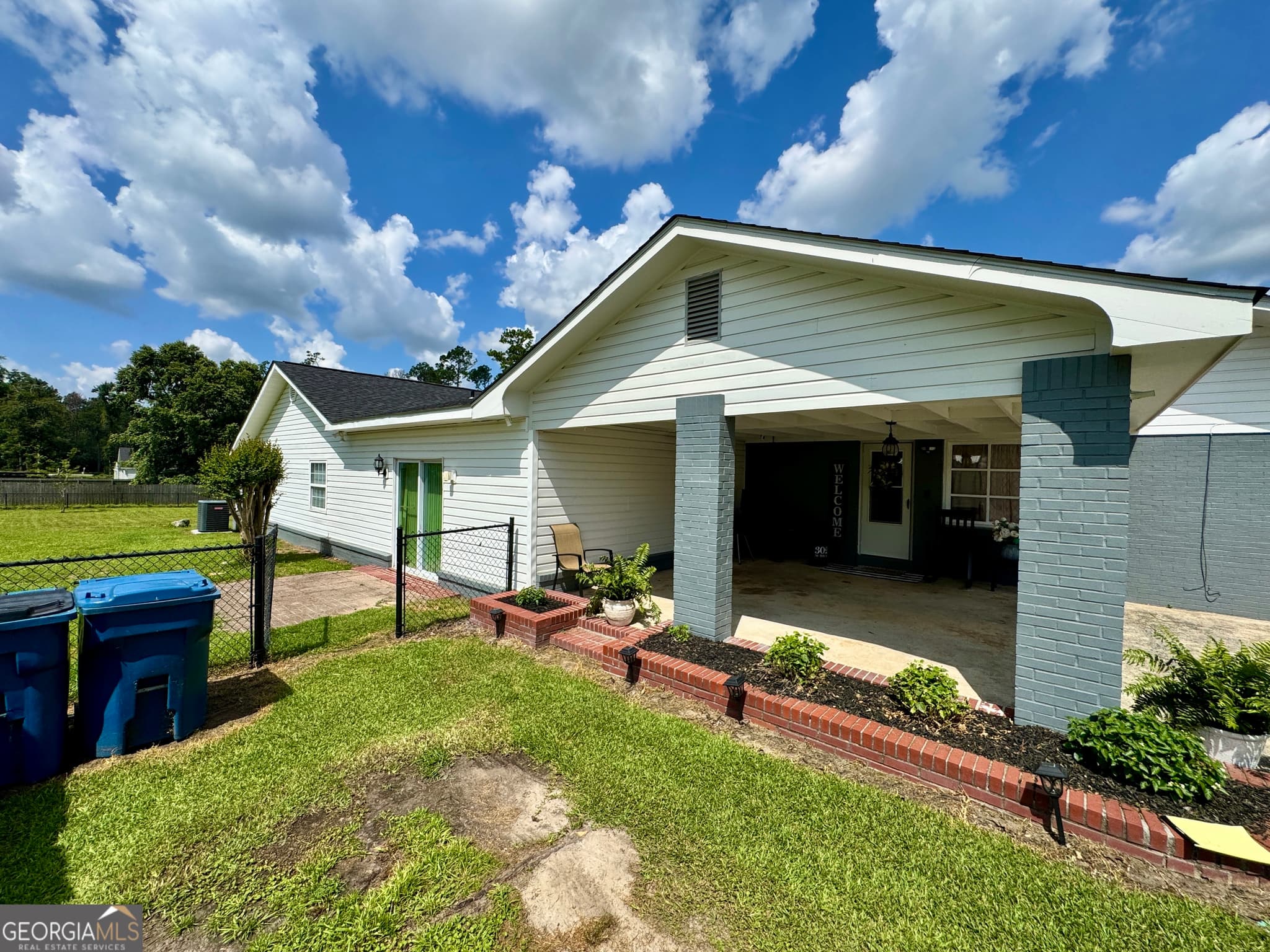 4 bedroom, 3 bathroom, 3,255 sq ft single family residence for sale at 302 W 9th Street, Vidalia, GA 30474 — photo 6