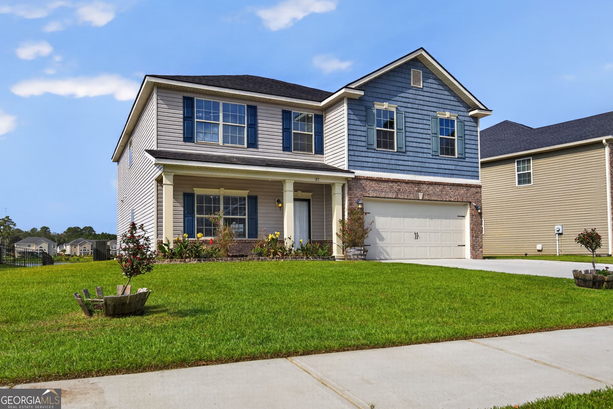 5 bedroom, 3 bathroom, 3,030 sq ft single family residence for sale at 37 Litchfield Drive, Savannah, GA 31419 — photo 3