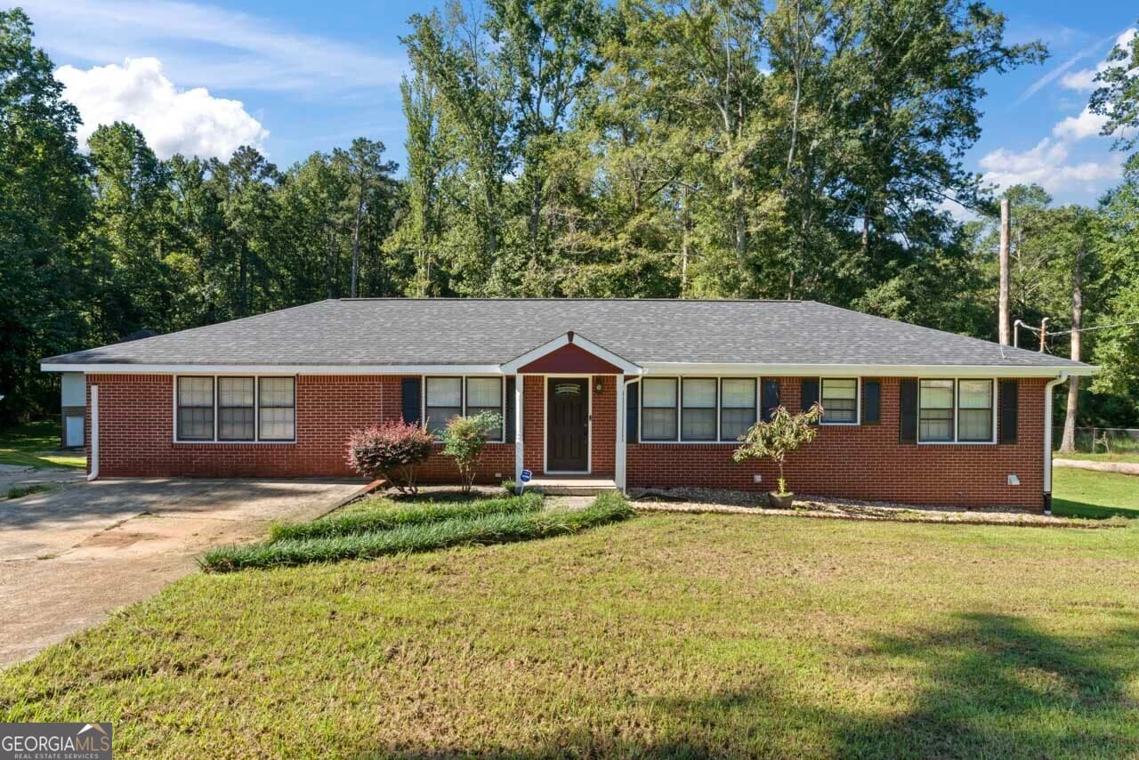 4 bedroom, 2.5 bathroom, 3,978 sq ft single family residence for sale at 515 Valley Hill Road, Stockbridge, GA 30281