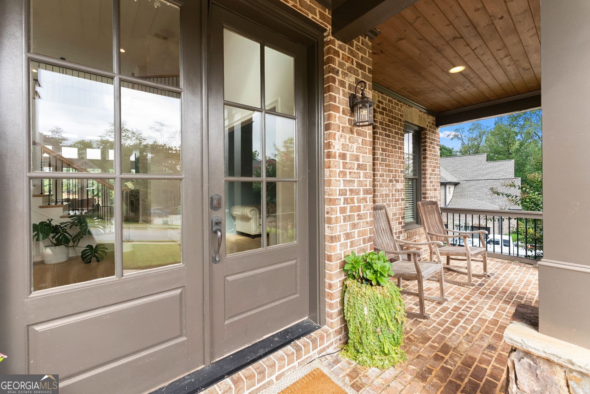 5 bedroom, 4.5 bathroom, 4,170 sq ft single family residence for sale at 4405 Park Royal Drive, Flowery Branch, GA 30542 — photo 4