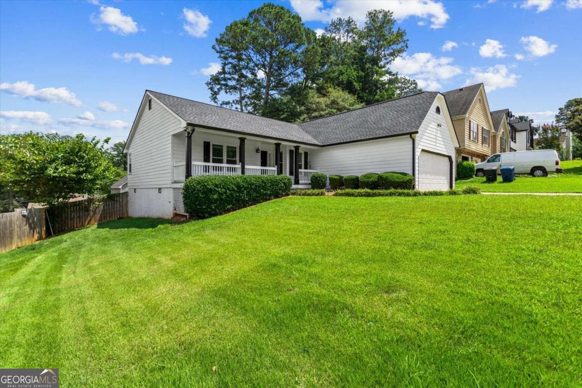 3 bedroom, 2 bathroom single family residence for rent at 140 Grayland Creek Drive, Lawrenceville, GA 30046 for $2,100 a month — photo 2