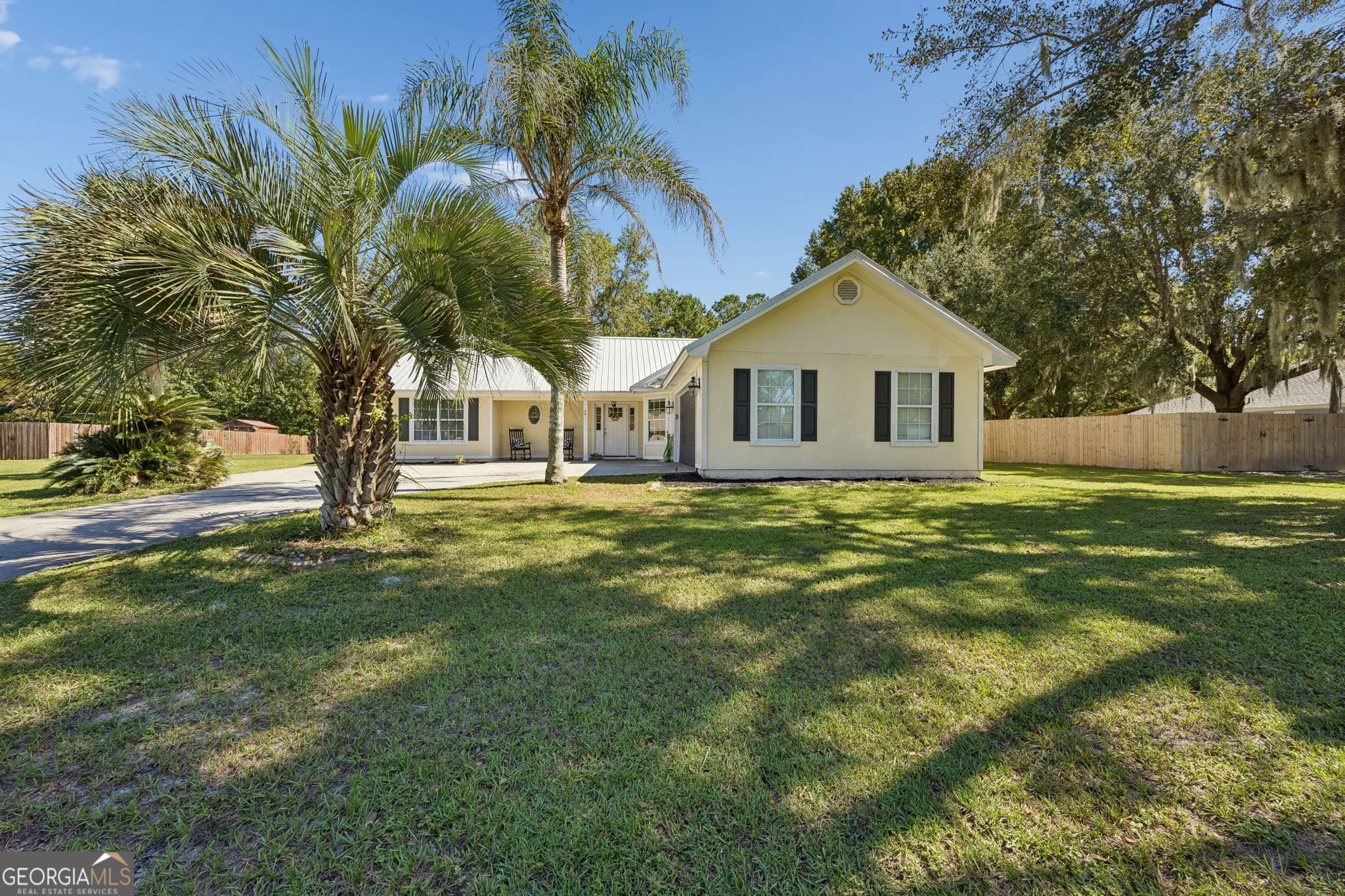 4 bedroom, 2 bathroom, 1,528 sq ft single family residence under contract at 64 Rainbow Lane, Woodbine, GA 31569 — photo 2