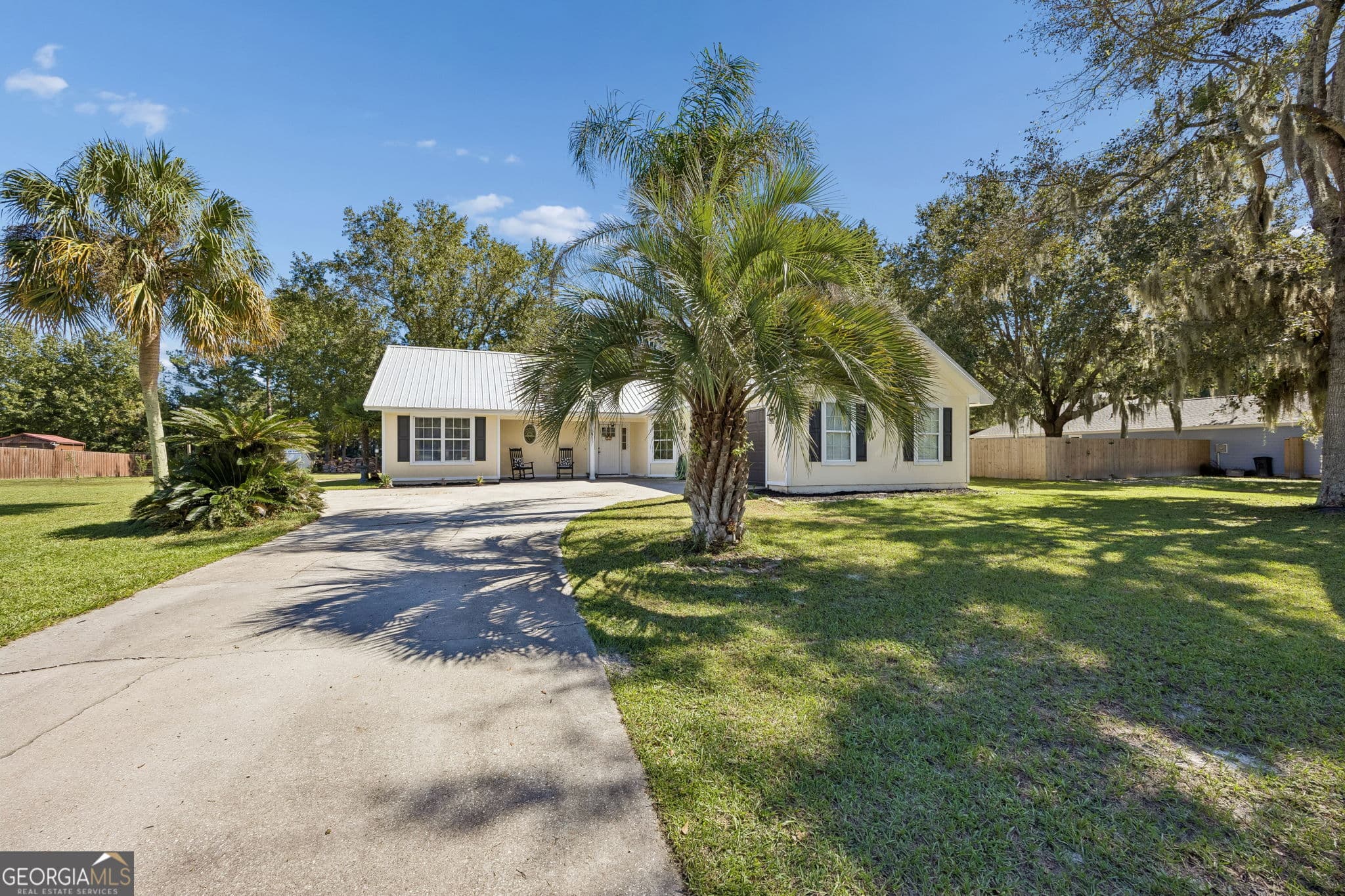 4 bedroom, 2 bathroom, 1,528 sq ft single family residence under contract at 64 Rainbow Lane, Woodbine, GA 31569 — photo 4
