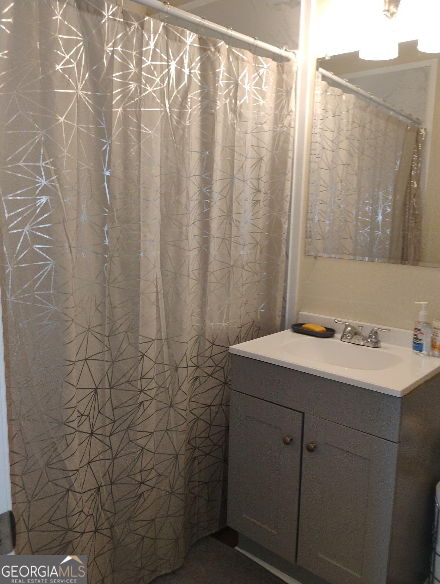 3 bedroom, 1 bathroom, 930 sq ft single family residence for rent at 873 Grayson Avenue, Macon, GA 31204 for $1,300 a month — photo 8