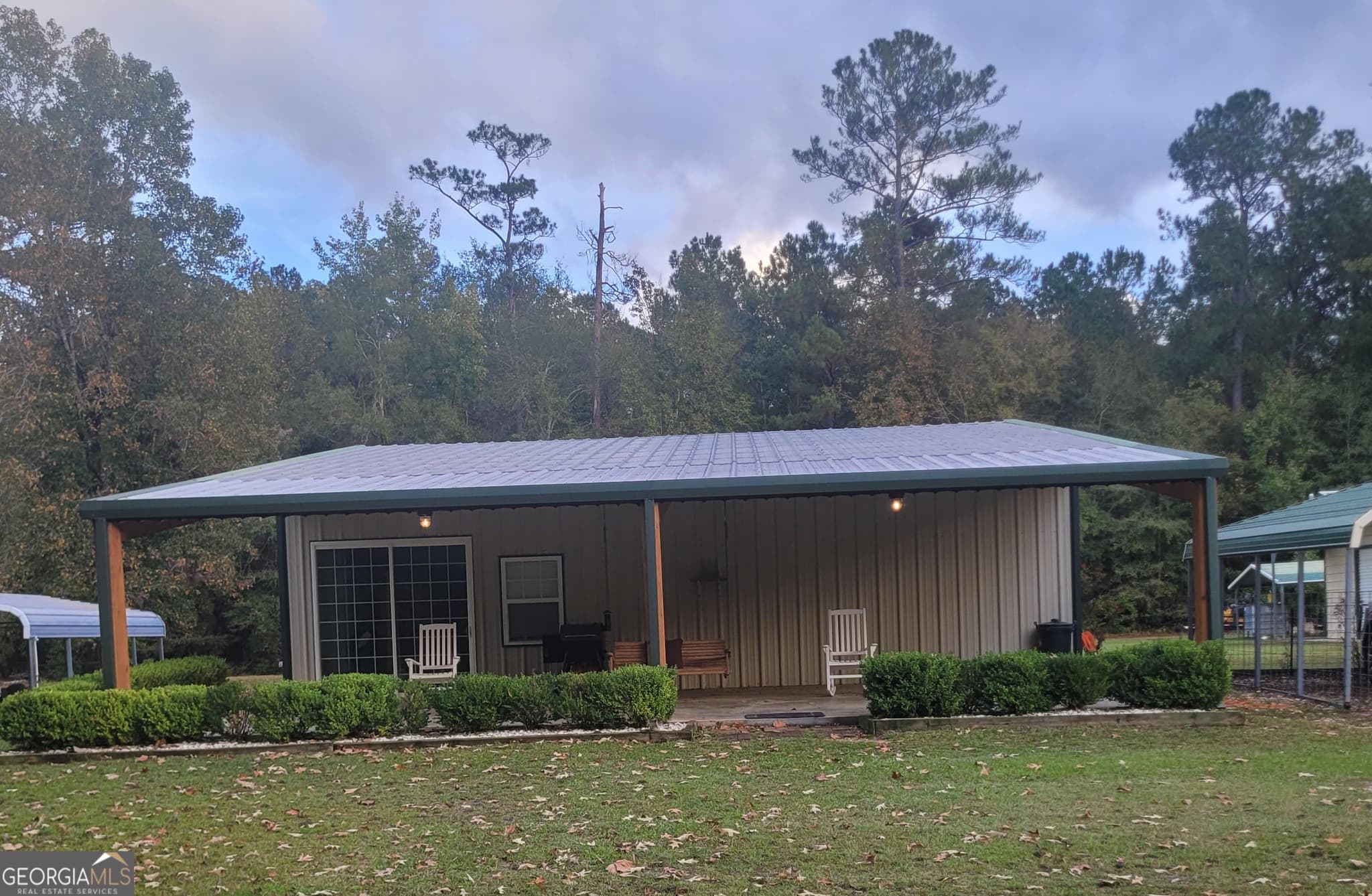 2 bedroom, 1 bathroom, 1,440 sq ft single family residence for sale at 584 Turkey Creek Circle, Dublin, GA 31021 — photo 1 of 1