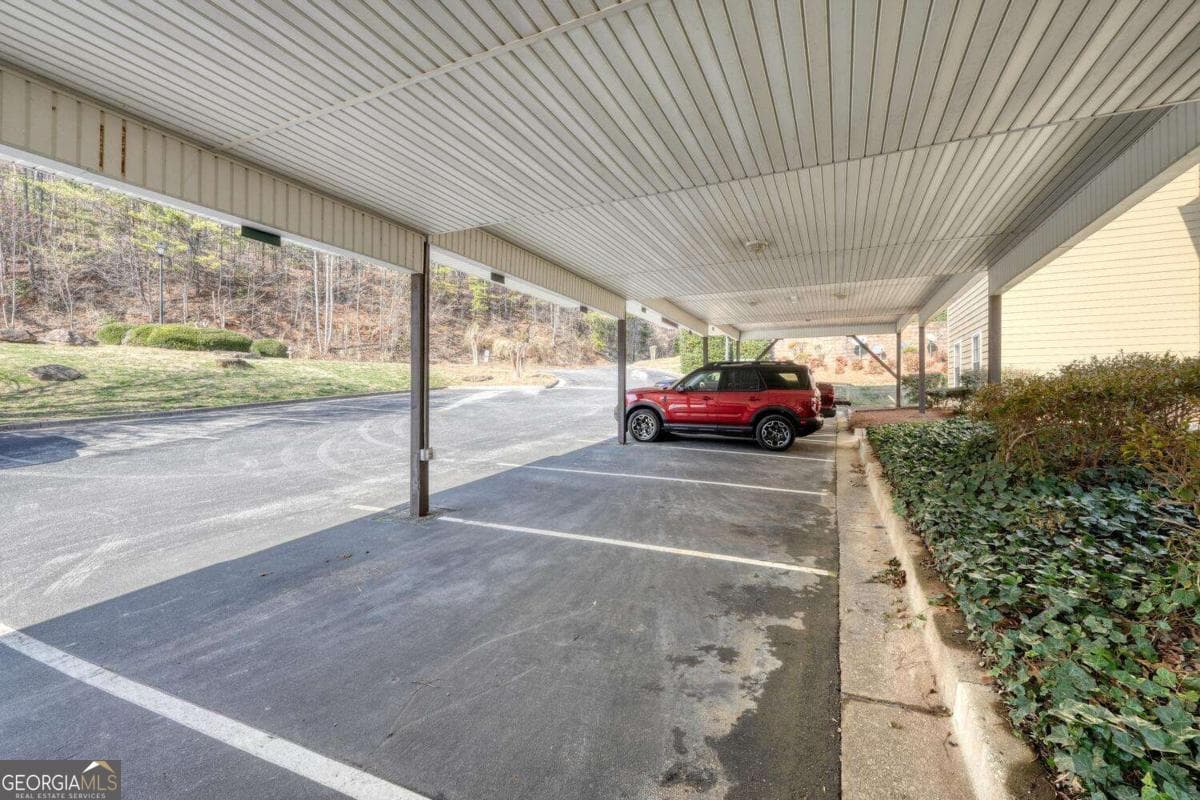 2 bedroom, 2 bathroom, 1,496 sq ft condominium for sale at 94 Gleneagle Court C202, Clayton, GA 30525 — photo 3