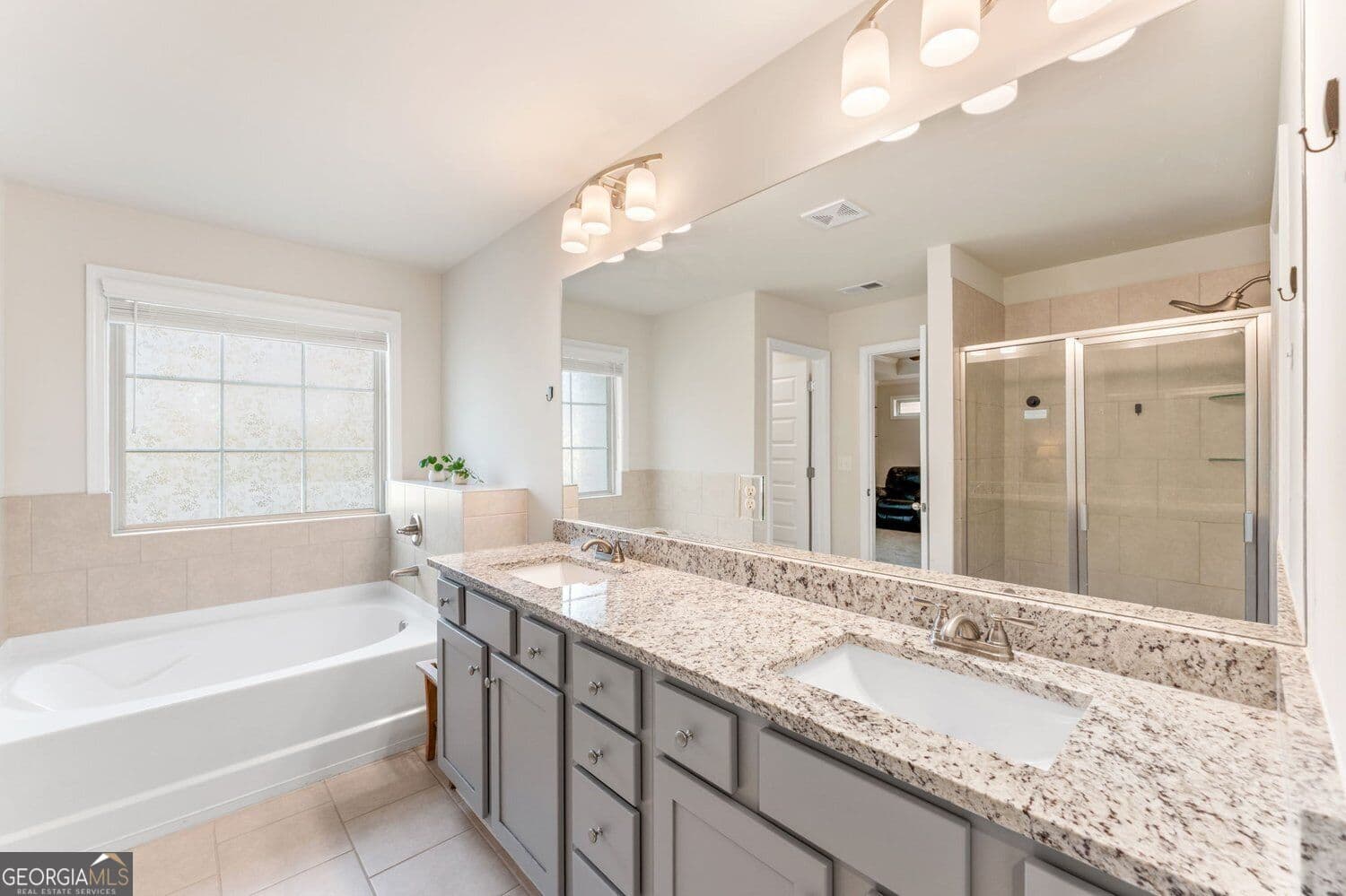 5 bedroom, 3 bathroom, 2,551 sq ft single family residence for rent at 2270 Highridge Point Drive, Lithia Springs, GA 30122 for $2,950 a month — photo 8