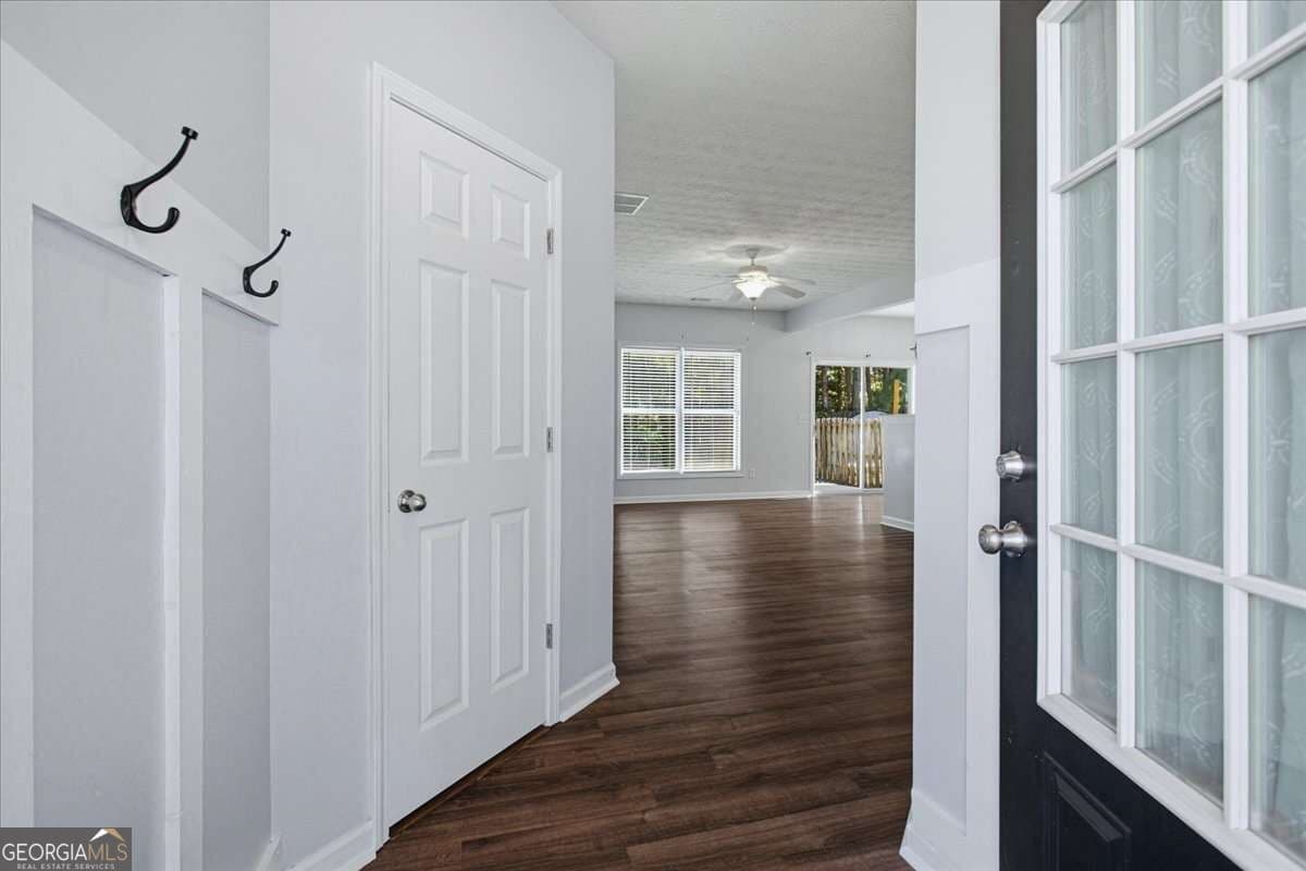 3 bedroom, 2.5 bathroom, 1,500 sq ft single family residence for sale at 905 Tamarisk Place, Canton, GA 30114 — photo 3