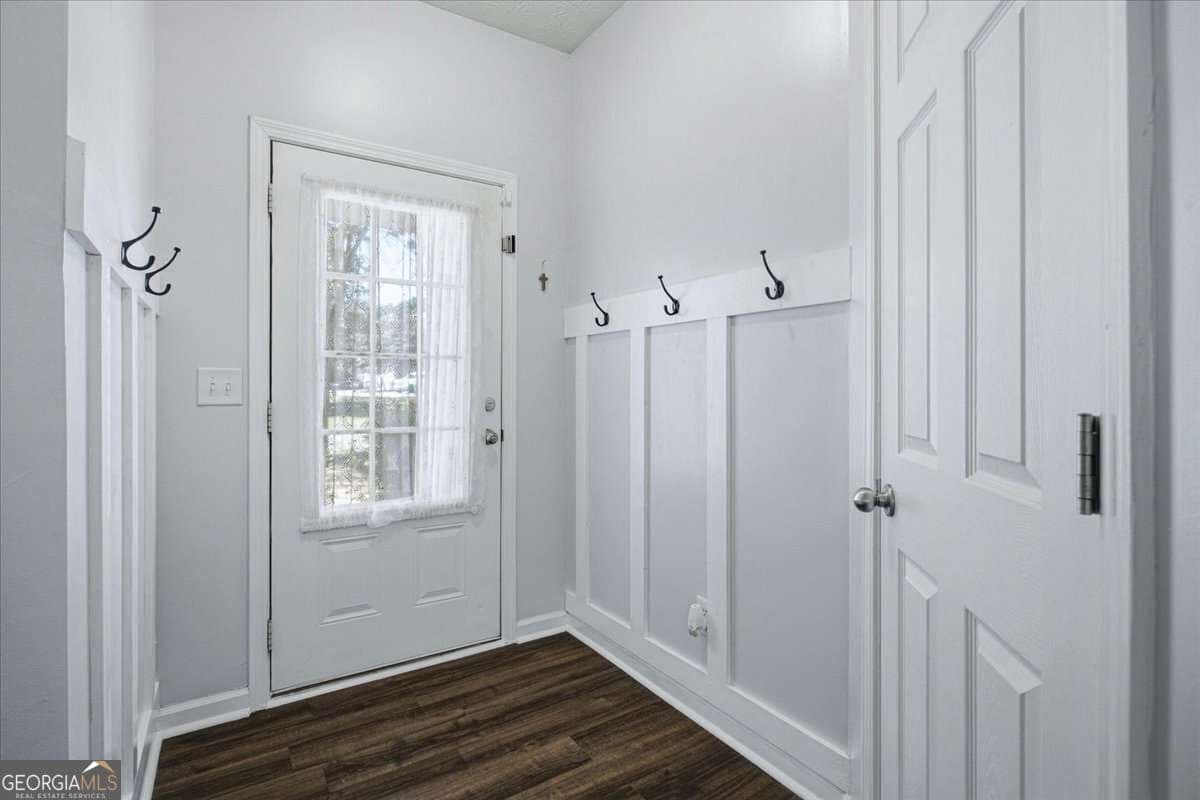 3 bedroom, 2.5 bathroom, 1,500 sq ft single family residence for sale at 905 Tamarisk Place, Canton, GA 30114 — photo 4