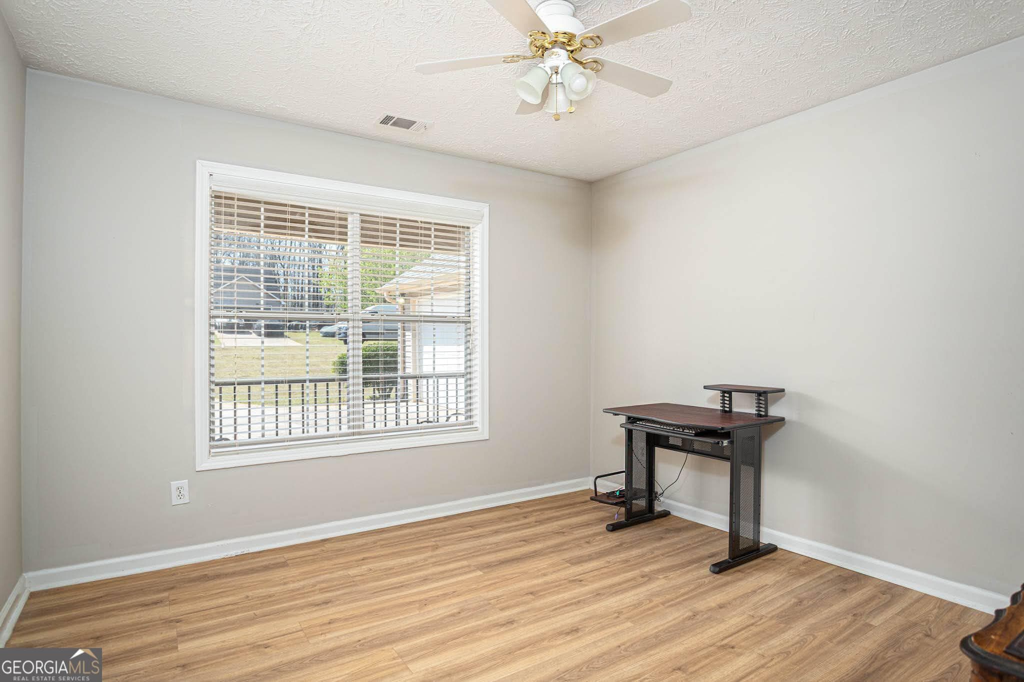 3 bedroom, 2 bathroom, 1,568 sq ft single family residence for sale at 170 Belmont Circle, Covington, GA 30016 — photo 10
