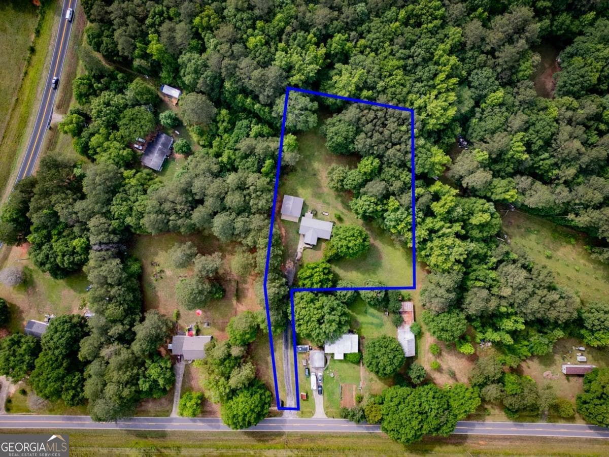 3 bedroom, 2 bathroom, 1,275 sq ft single family residence for sale at 1061 Old Salem Road, Watkinsville, GA 30677 — photo 4