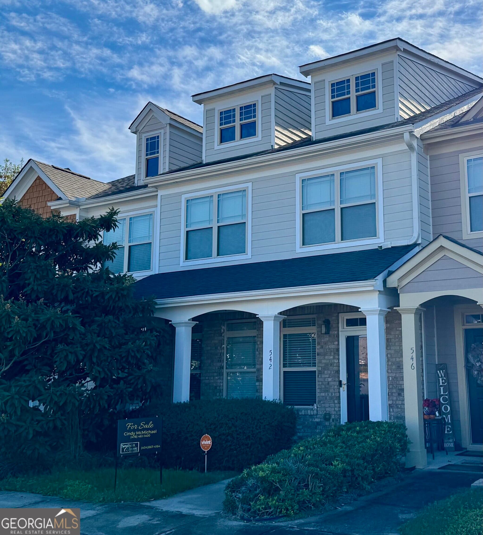 3 bedroom, 2.5 bathroom, 1,666 sq ft townhouse for sale at 542 Ivy Brook Way, Macon, GA 31210 — photo 2