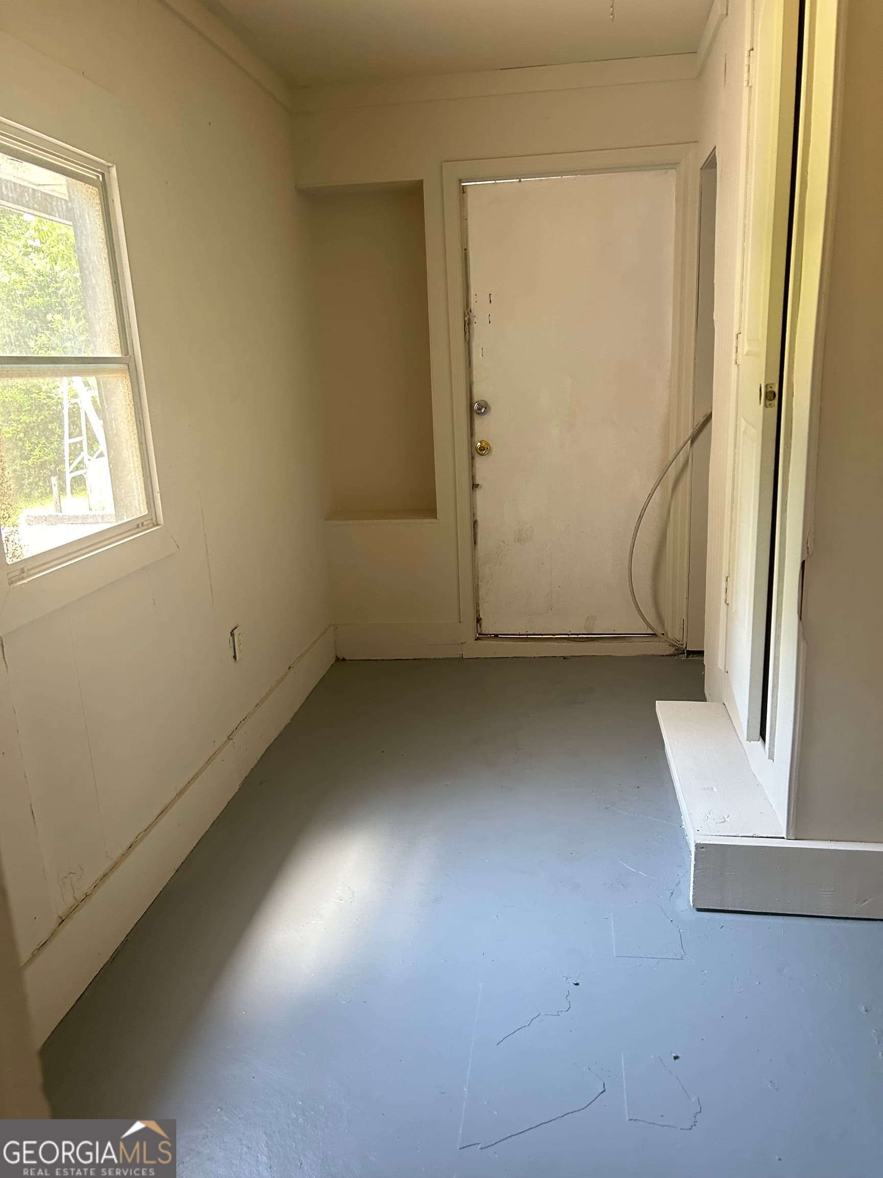 5 bedroom, 3 bathroom, 2,690 sq ft conversion for sale at 221 Avenue L Street, Thomaston, GA 30286 — photo 8