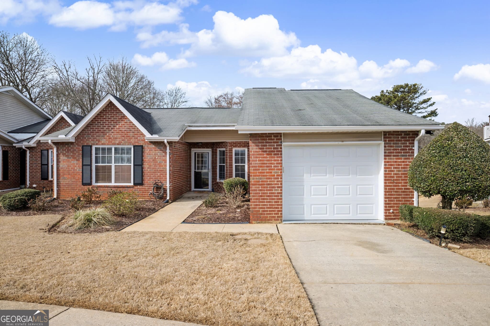 2 bedroom, 2 bathroom, 1,379 sq ft single family residence sold at 130 Cornwallis Way, Fayetteville, GA 30214