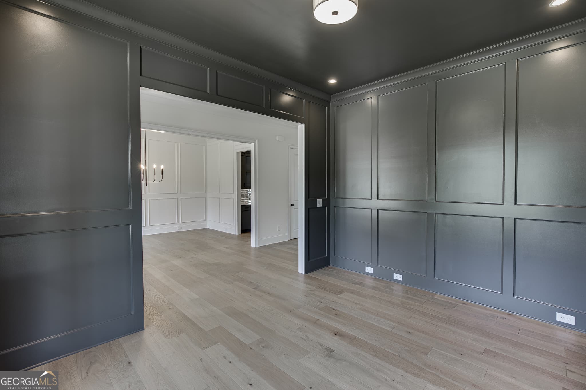 5 bedroom, 4.5 bathroom, 4,159 sq ft single family residence for sale at 2973 N Bogan Road 3, Buford, GA 30519 — photo 7