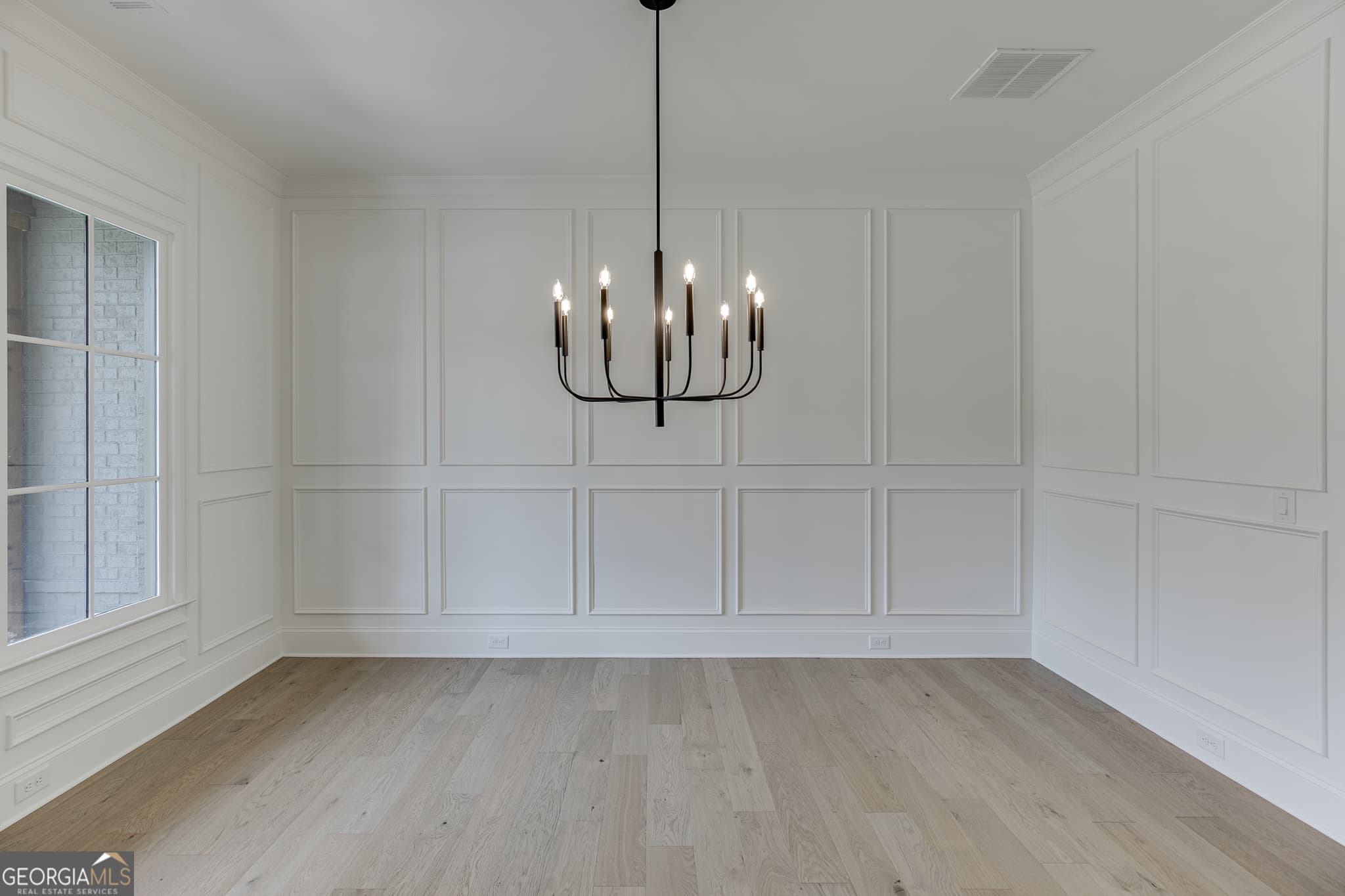 5 bedroom, 4.5 bathroom, 4,159 sq ft single family residence for sale at 2973 N Bogan Road 3, Buford, GA 30519 — photo 9
