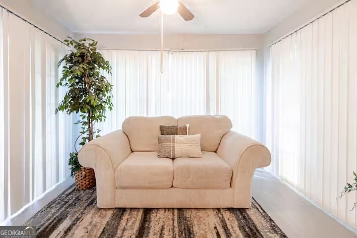 2 bedroom, 1 bathroom, 1,118 sq ft condominium for sale at 1312 Brockett Place, Clarkston, GA 30021 — photo 3