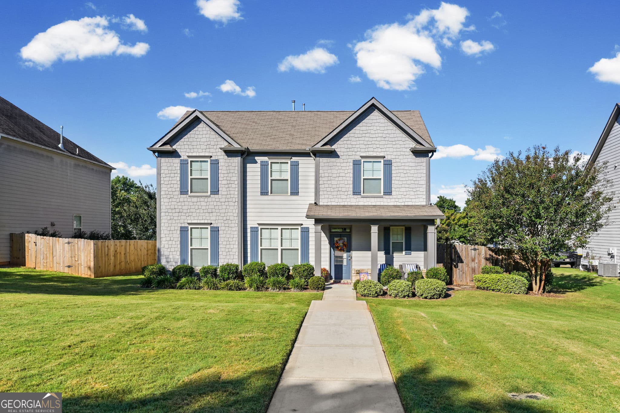 4 bedroom, 2.5 bathroom, 2,462 sq ft single family residence for sale at 188 The Boulevard, Newnan, GA 30263 — photo 4