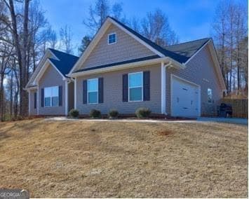 3 bedroom, 2 bathroom single family residence for rent at 3531 Silver Wood Walk, Gainesville, GA 30507 for $2,100 a month — photo 3