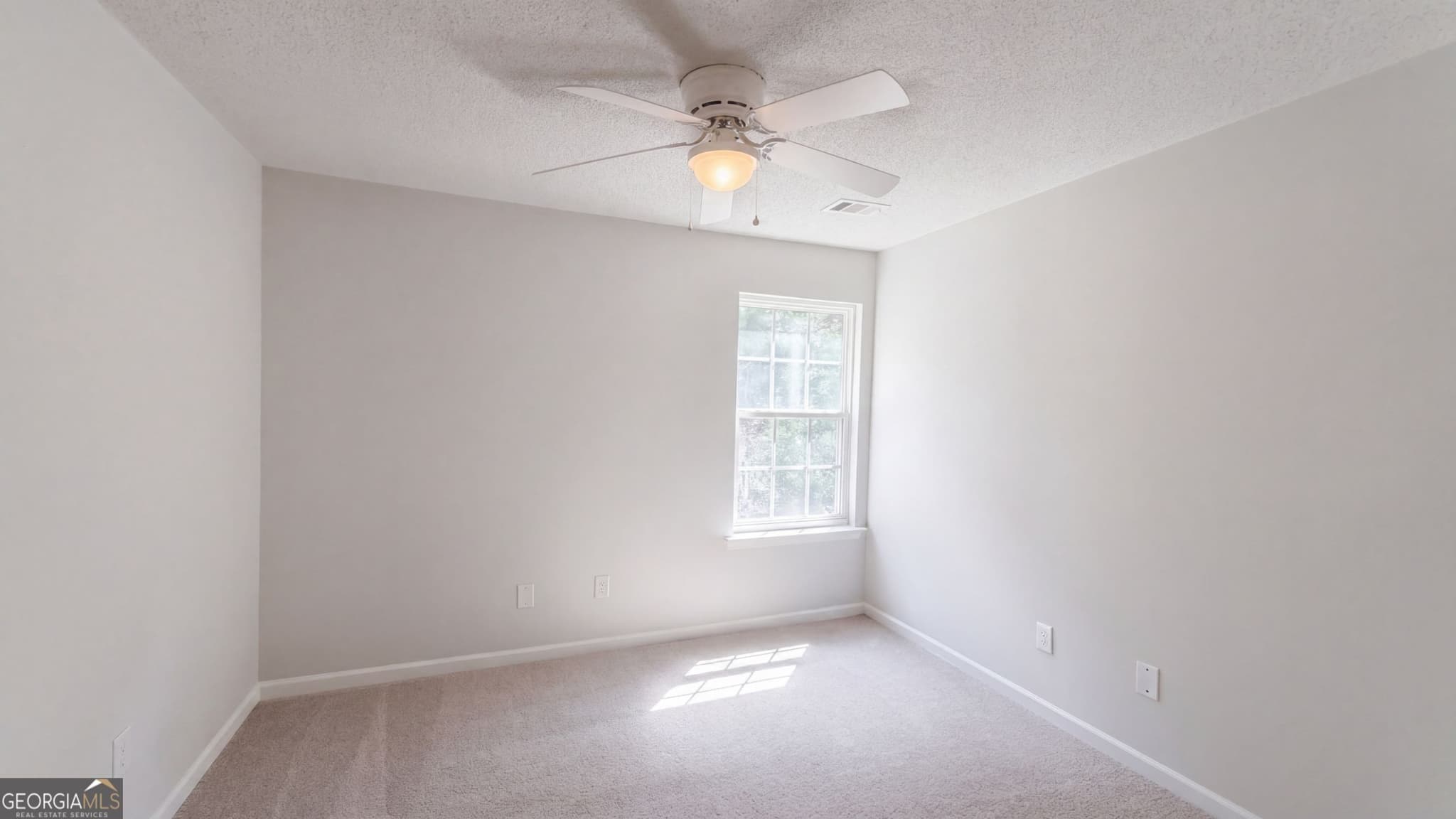 3 bedroom, 2.5 bathroom, 1,366 sq ft single family residence for sale at 3426 Sable Chase Lane, Atlanta, GA 30349 — photo 7