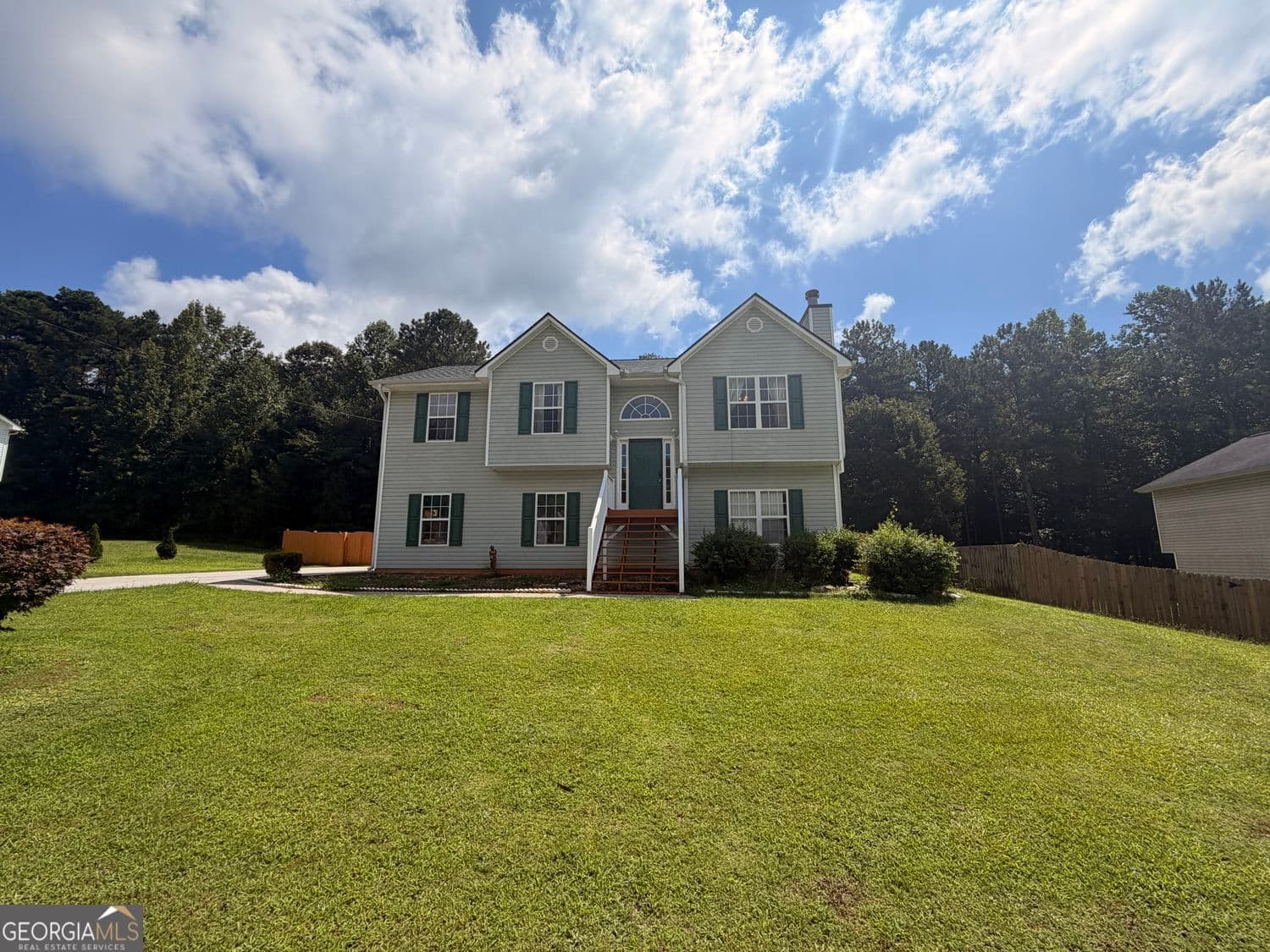 3 bedroom, 2 bathroom, 2,150 sq ft single family residence for sale at 81 Carthage Boulevard, Rockmart, GA 30153 — photo 1 of 30