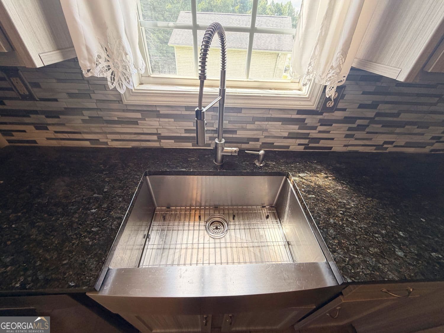 3 bedroom, 2 bathroom, 2,150 sq ft single family residence for sale at 81 Carthage Boulevard, Rockmart, GA 30153 — photo 10