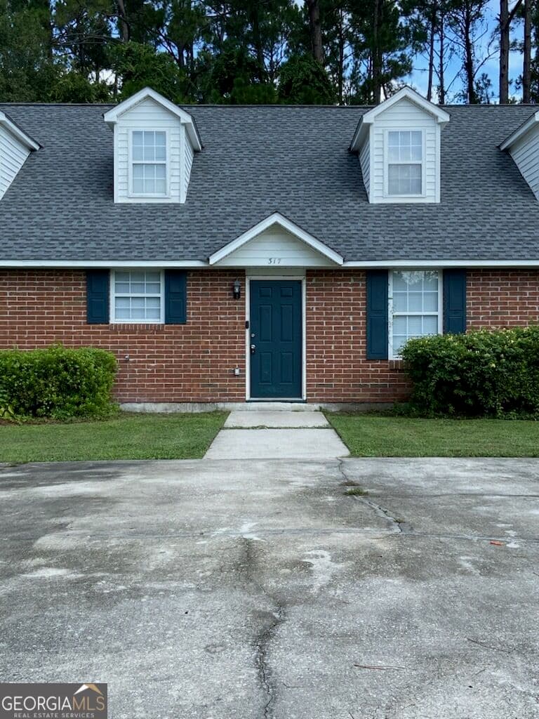 3 bedroom, 2 bathroom, 1,290 sq ft triplex for rent at 317 Madison Avenue, St. Marys, GA 31558 for $1,500 a month — photo 1 of 1