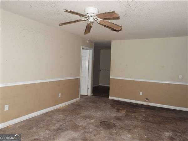 4 bedroom, 2 bathroom, 2,160 sq ft single family residence under contract at 218 Thiess Branch Drive, Hinesville, GA 31313 — photo 3