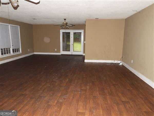 4 bedroom, 2 bathroom, 2,160 sq ft single family residence under contract at 218 Thiess Branch Drive, Hinesville, GA 31313 — photo 5