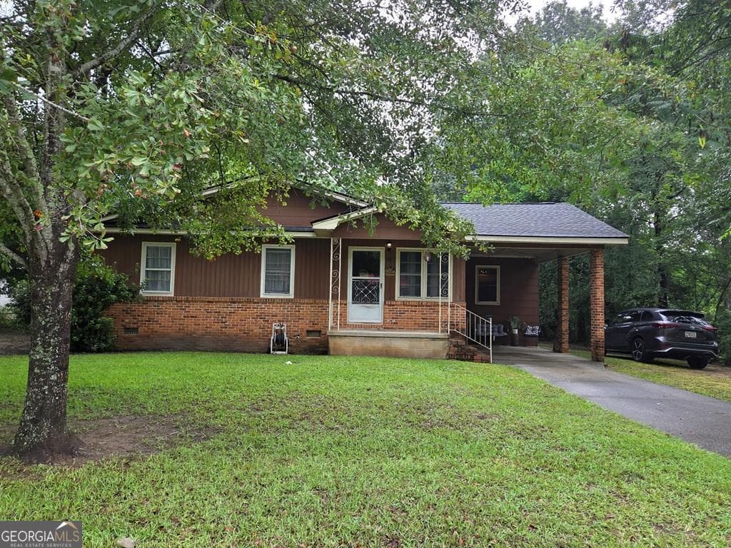 3 bedroom, 1 bathroom, 980 sq ft single family residence sold at 621 S Decatur Street, Dublin, GA 31021