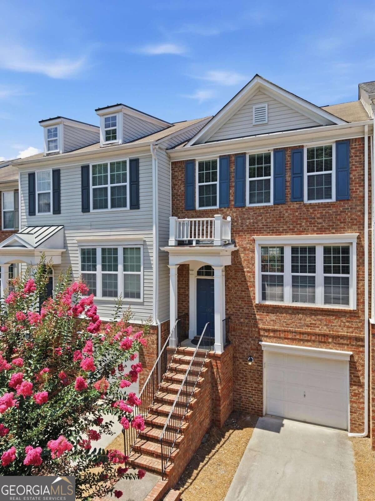 3 bedroom, 3.5 bathroom, 1,722 sq ft townhouse for sale at 1307 Greychurch Way, Alpharetta, GA 30004