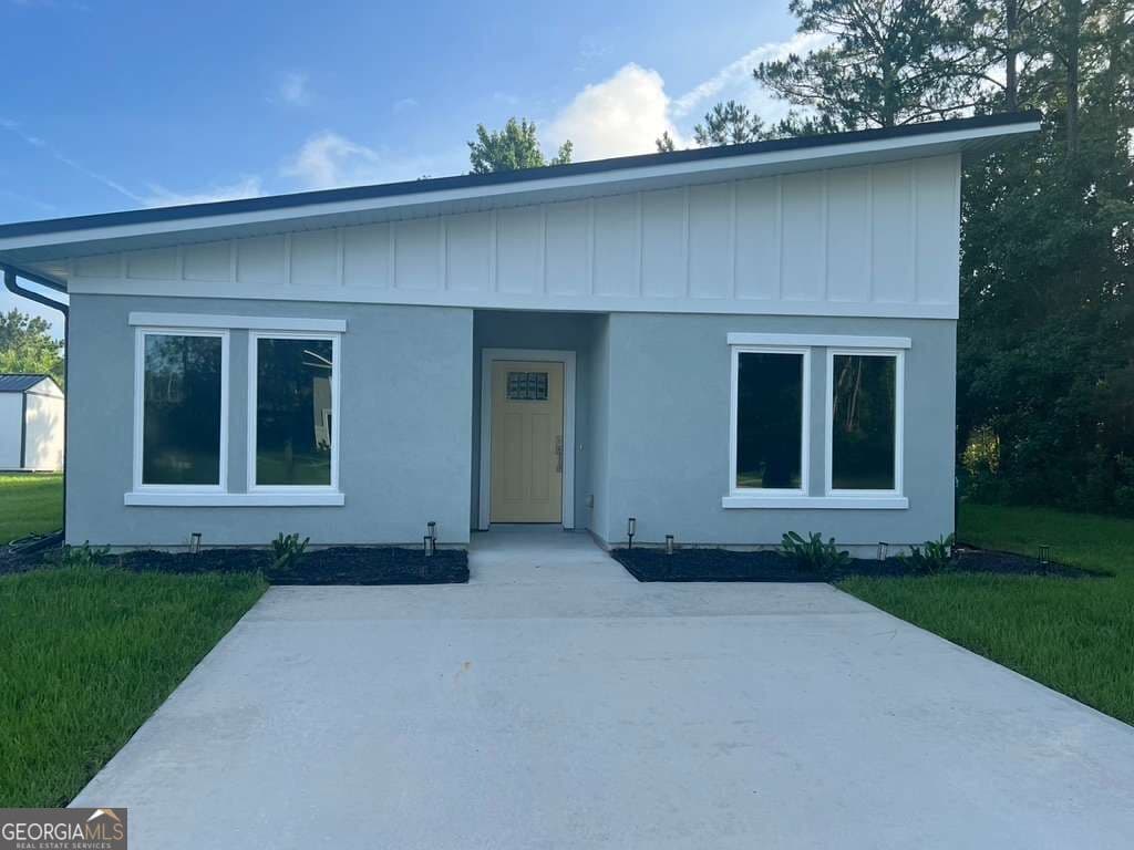 4 bedroom, 2 bathroom, 1,385 sq ft single family residence for rent at 18 Aidan Court, St. Marys, GA 31558 for $1,750 a month
