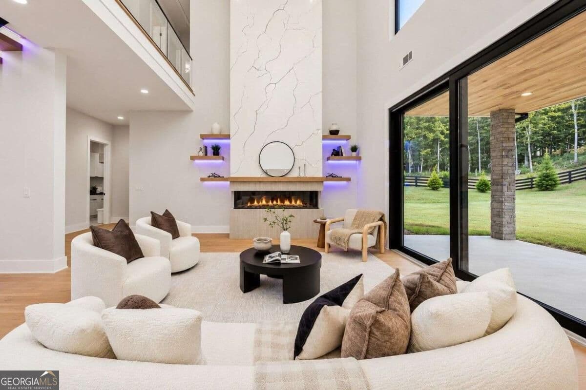 5 bedroom, 6.5 bathroom, 4,962 sq ft single family residence for sale at 1678 Thomas Drive, Hoschton, GA 30548 — photo 6