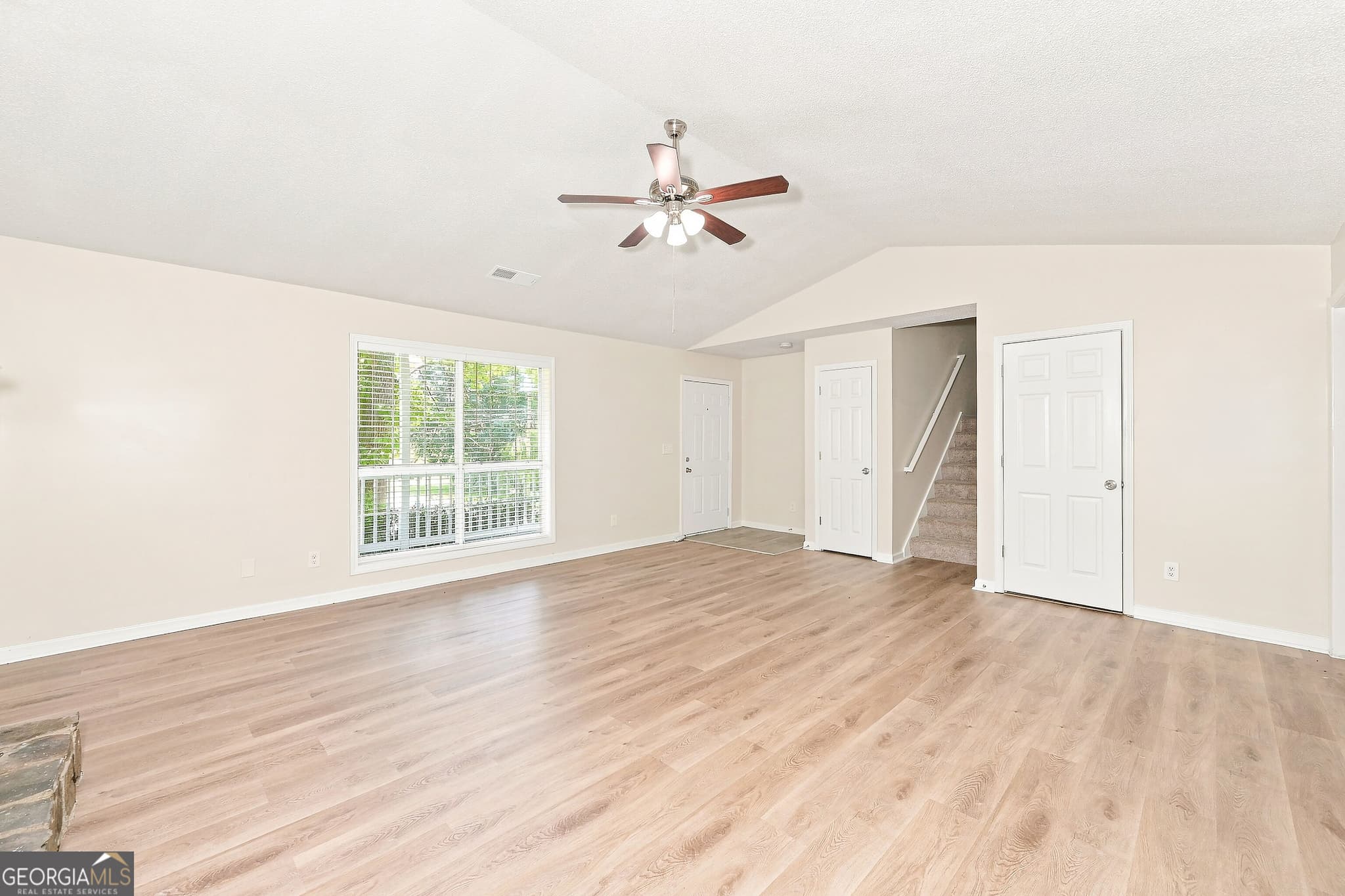 4 bedroom, 2.5 bathroom, 2,284 sq ft single family residence for sale at 2950 Williams Farm Drive, Dacula, GA 30019 — photo 2