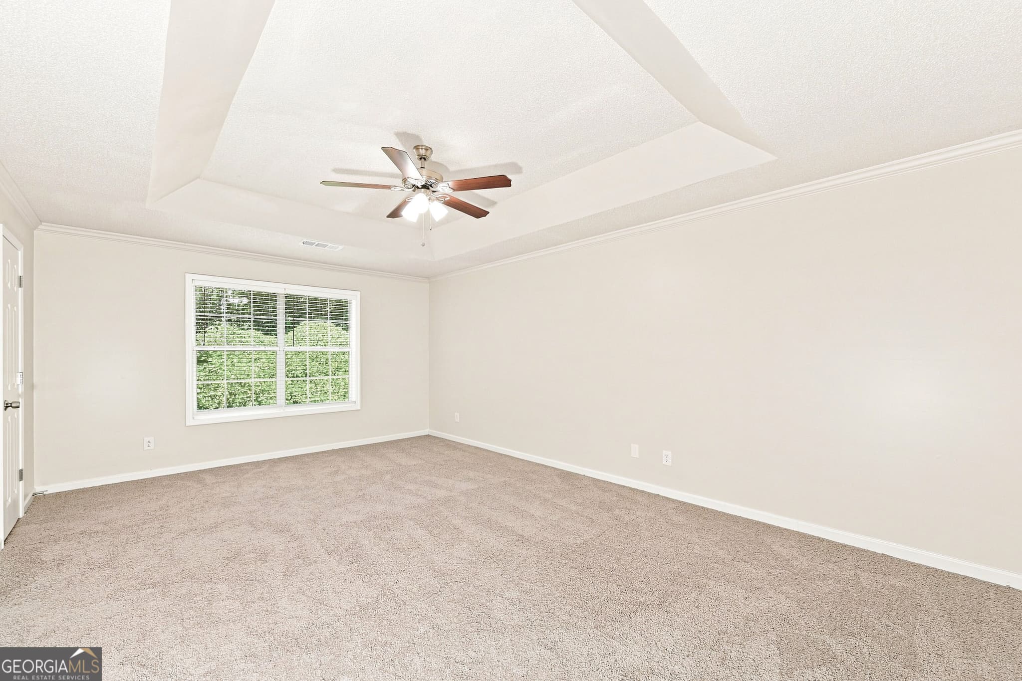 4 bedroom, 2.5 bathroom, 2,284 sq ft single family residence for sale at 2950 Williams Farm Drive, Dacula, GA 30019 — photo 8