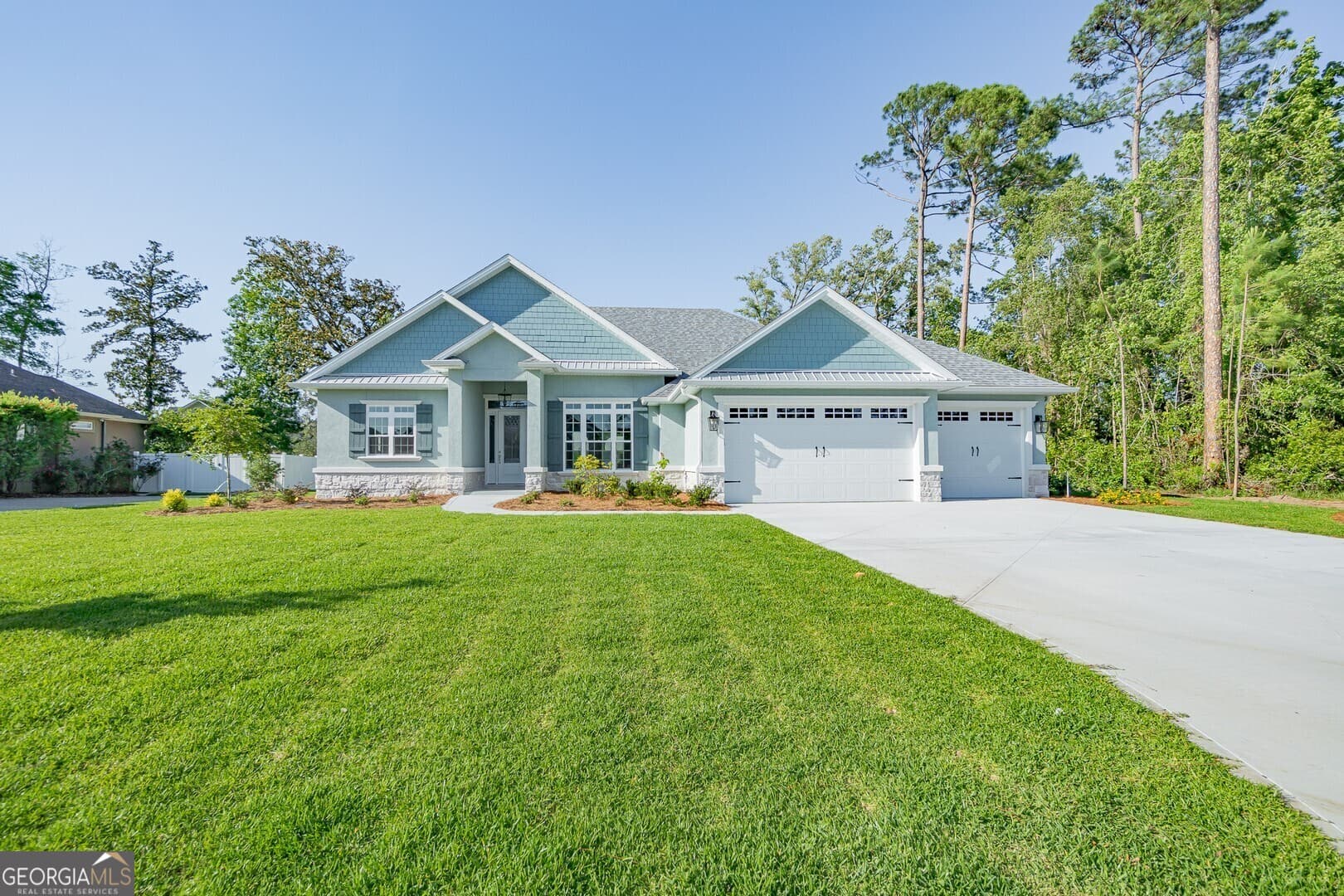 4 bedroom, 3 bathroom, 2,847 sq ft single family residence for sale at 205 Riley Hunter Drive, Kingsland, GA 31548