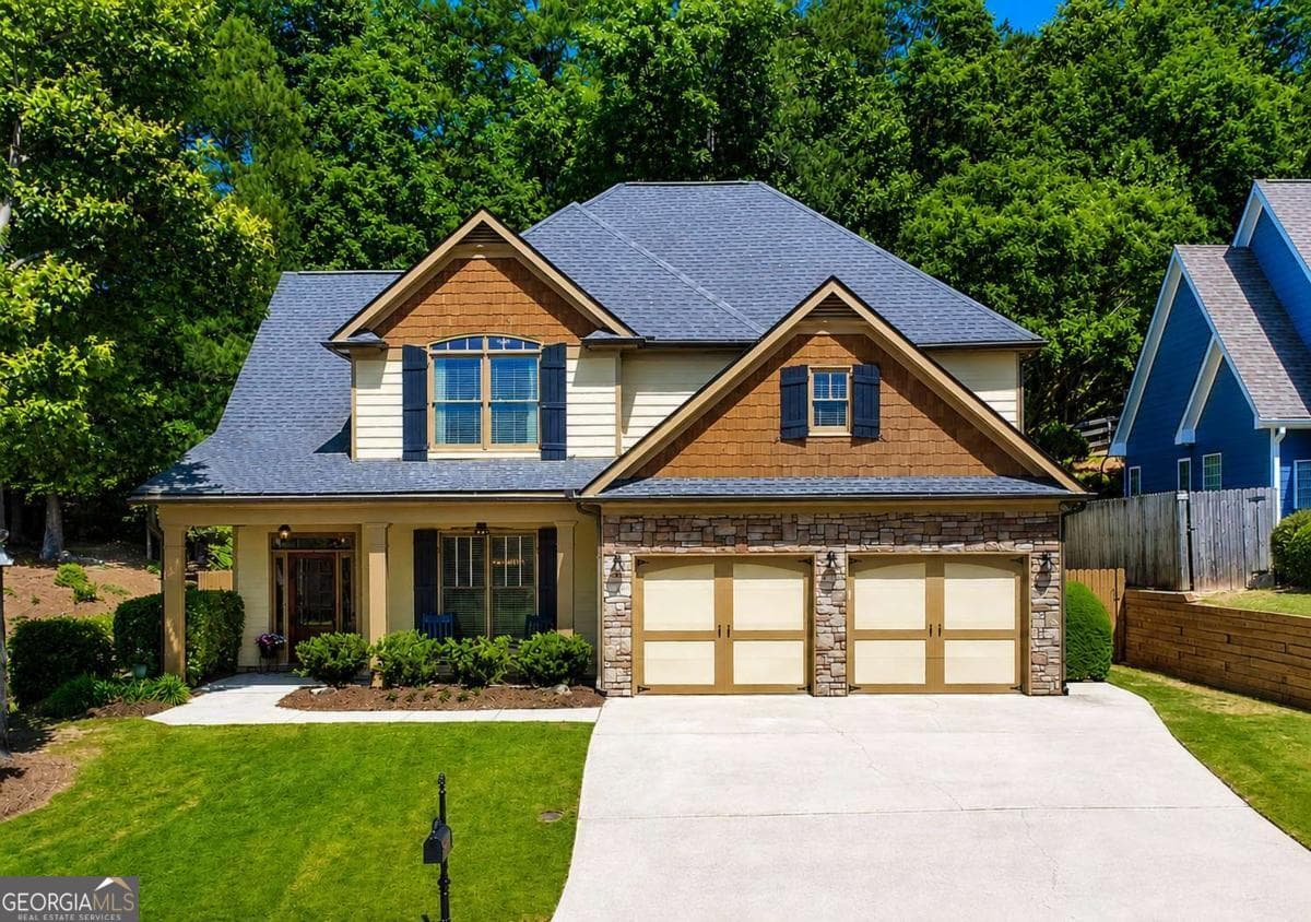 4 bedroom, 2.5 bathroom, 2,944 sq ft single family residence sold at 252 Mountain Vista Boulevard, Canton, GA 30115